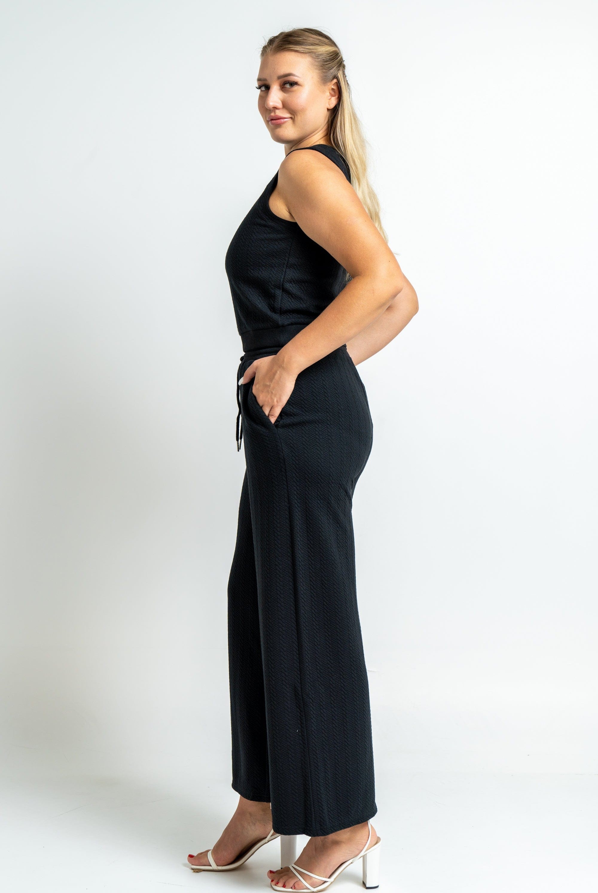 ميكا توب بدون أكمام سادة منسوج