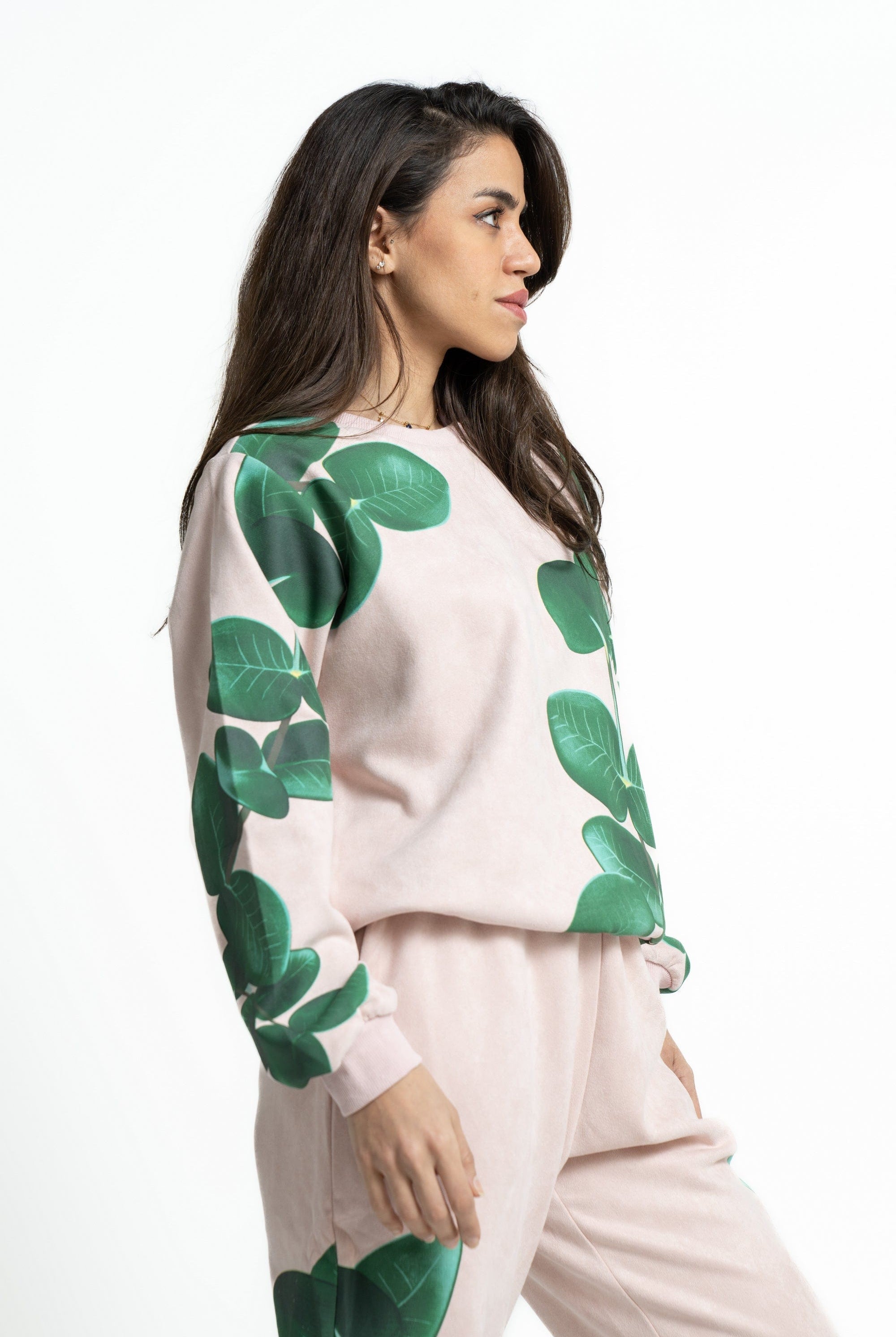 ميكا سويت شيرت كم طويل برسمة ورق شجر