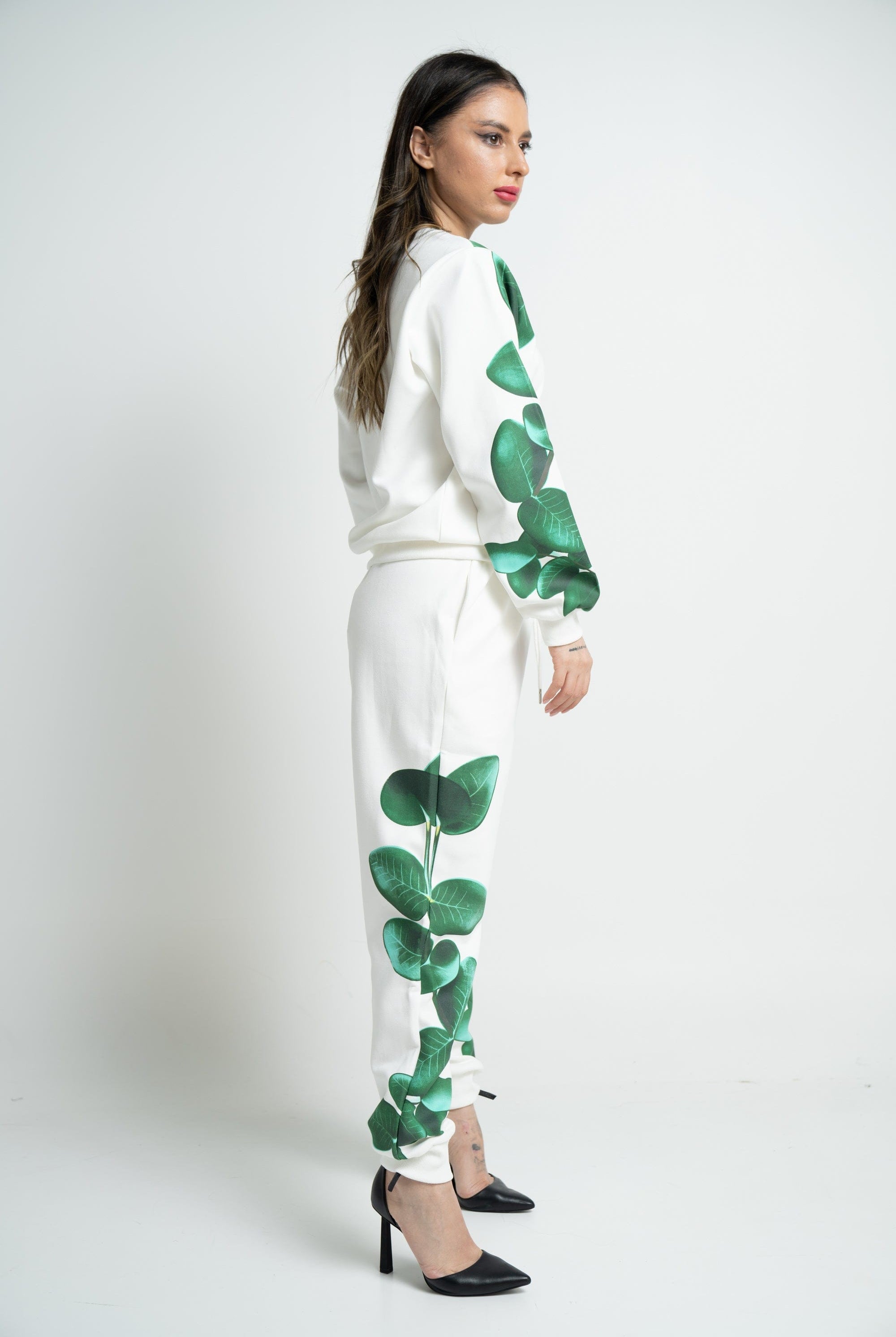 ميكا سويت شيرت كم طويل برسمة ورق شجر