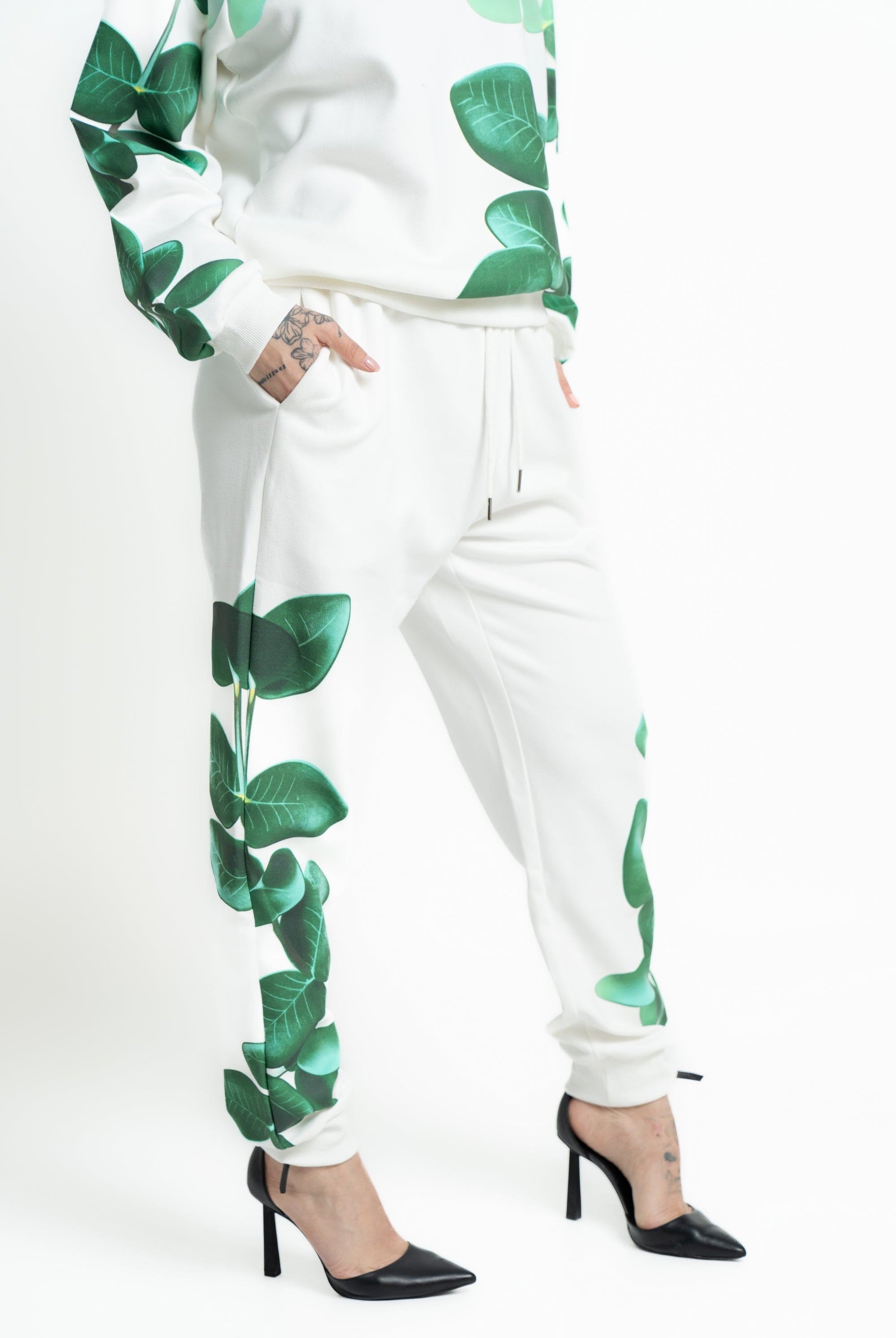 ميكا بنطلون مطبوع طويل برسمة ورق شجر نسائي