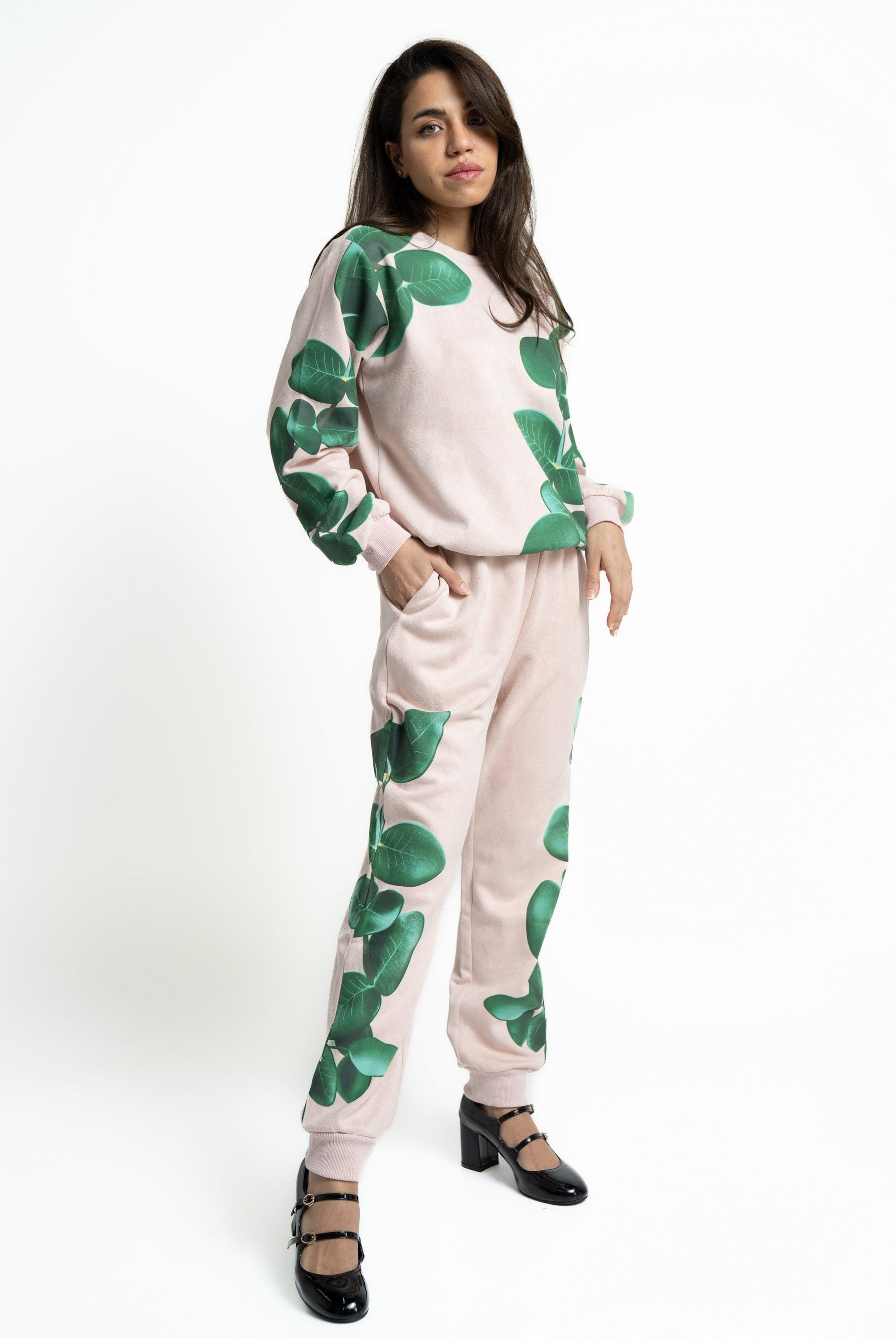 ميكا بنطلون مطبوع طويل برسمة ورق شجر نسائي