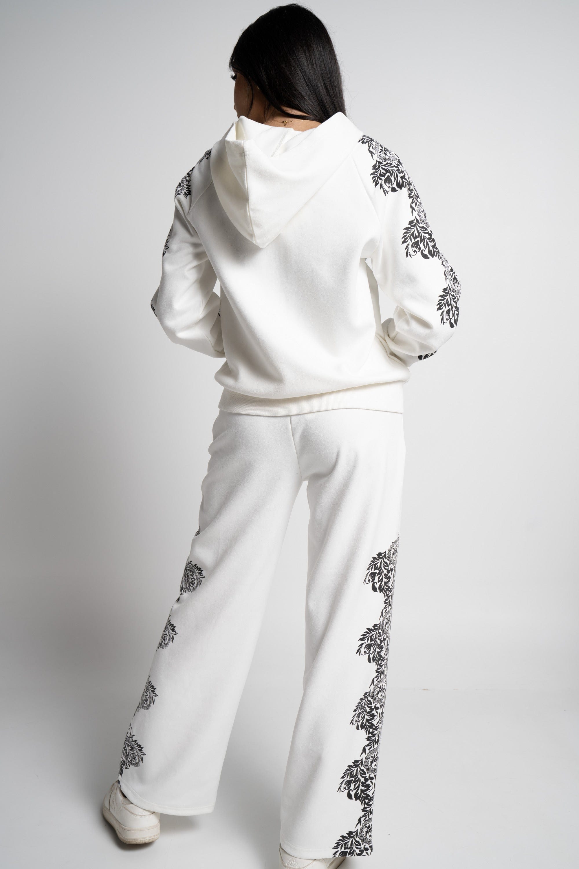 ميكا سويت شيرت بسحاب مطبوع باكمام