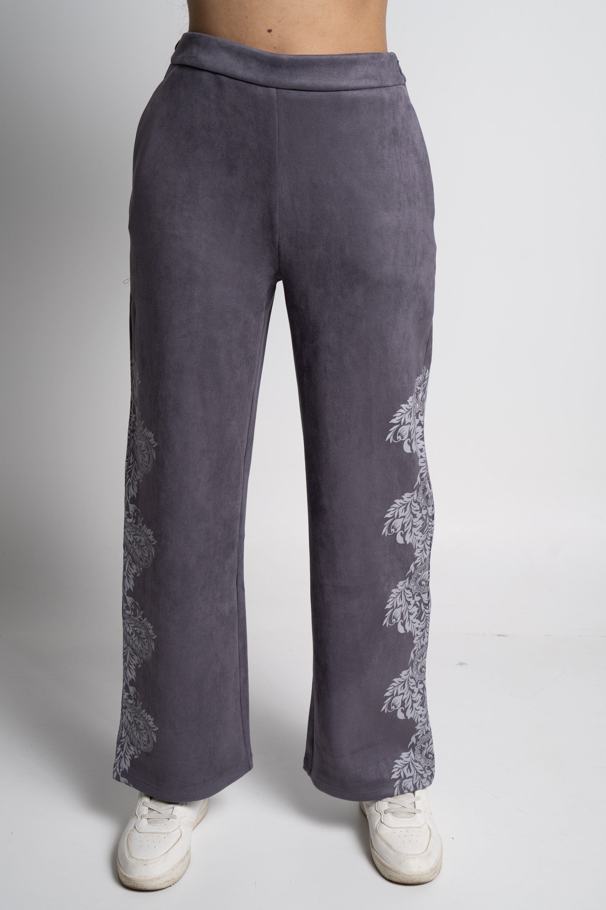 ู
ููุง ุจูุทููู ู
ูููุด ุฑุณู
ุฉ ูุฑุฏ