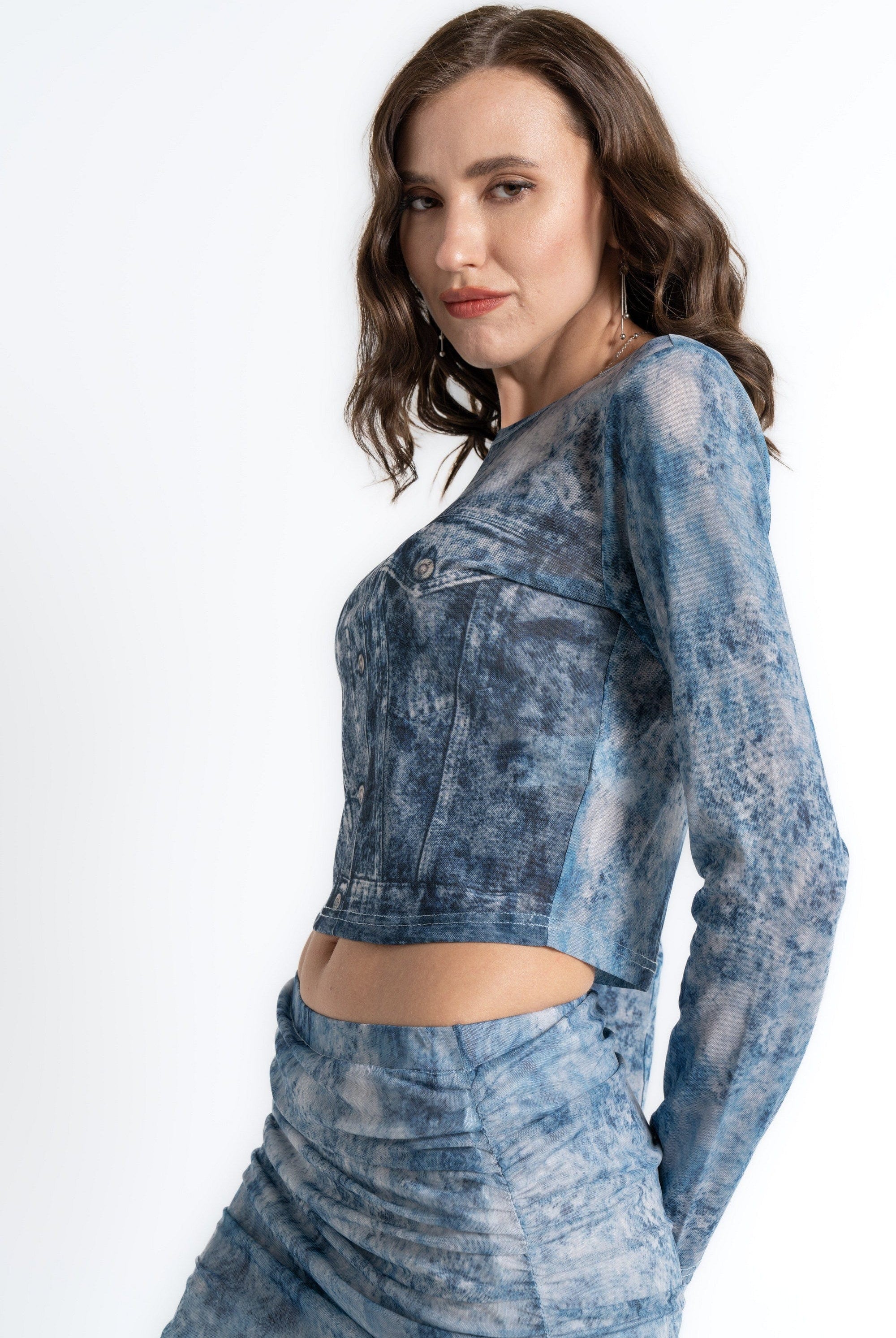 ميكا بلوزة بأكمام طويلة منقوشة أزرق فاتح