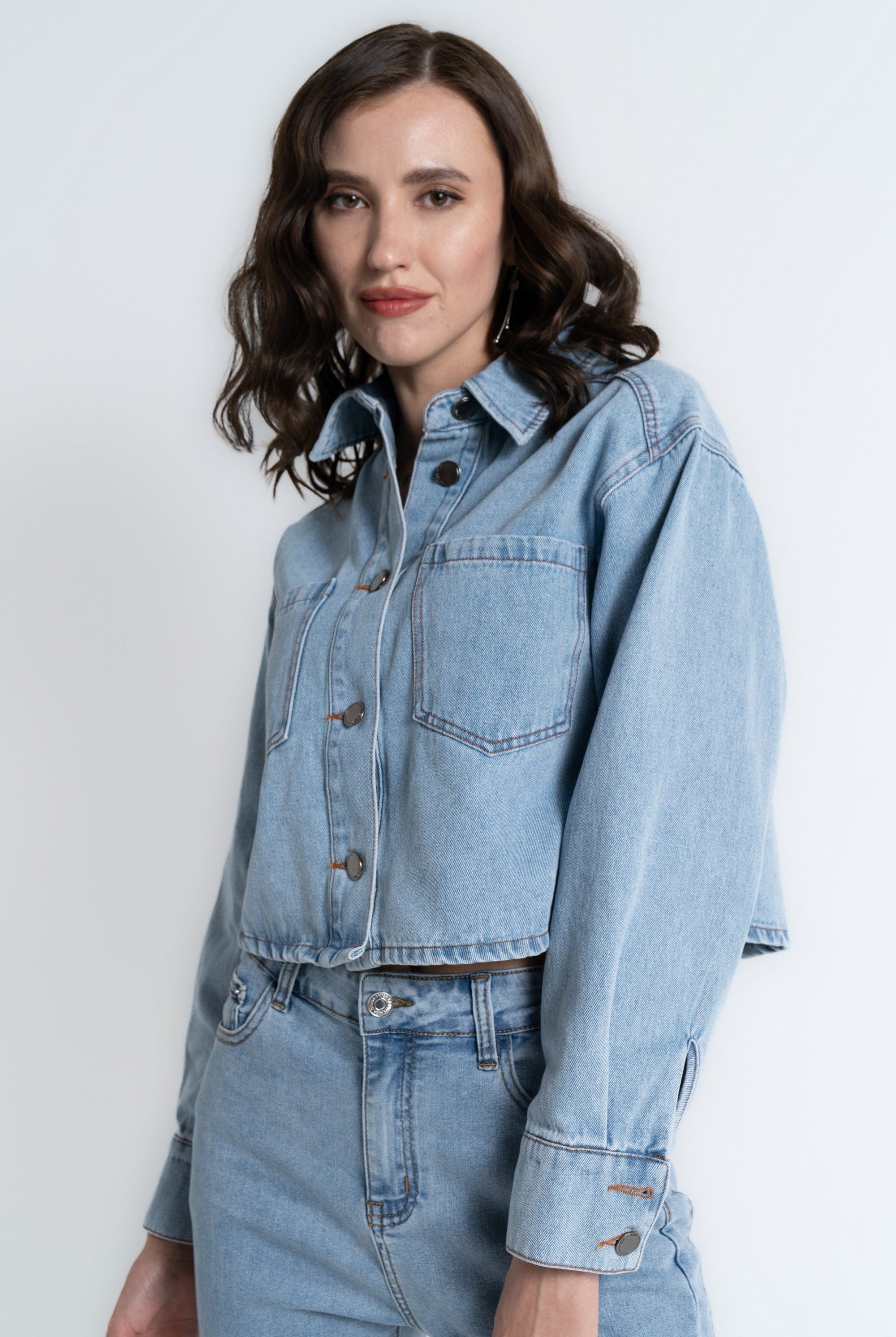 ميكا جاكيت جينز طويل الأكمام أزرق فاتح