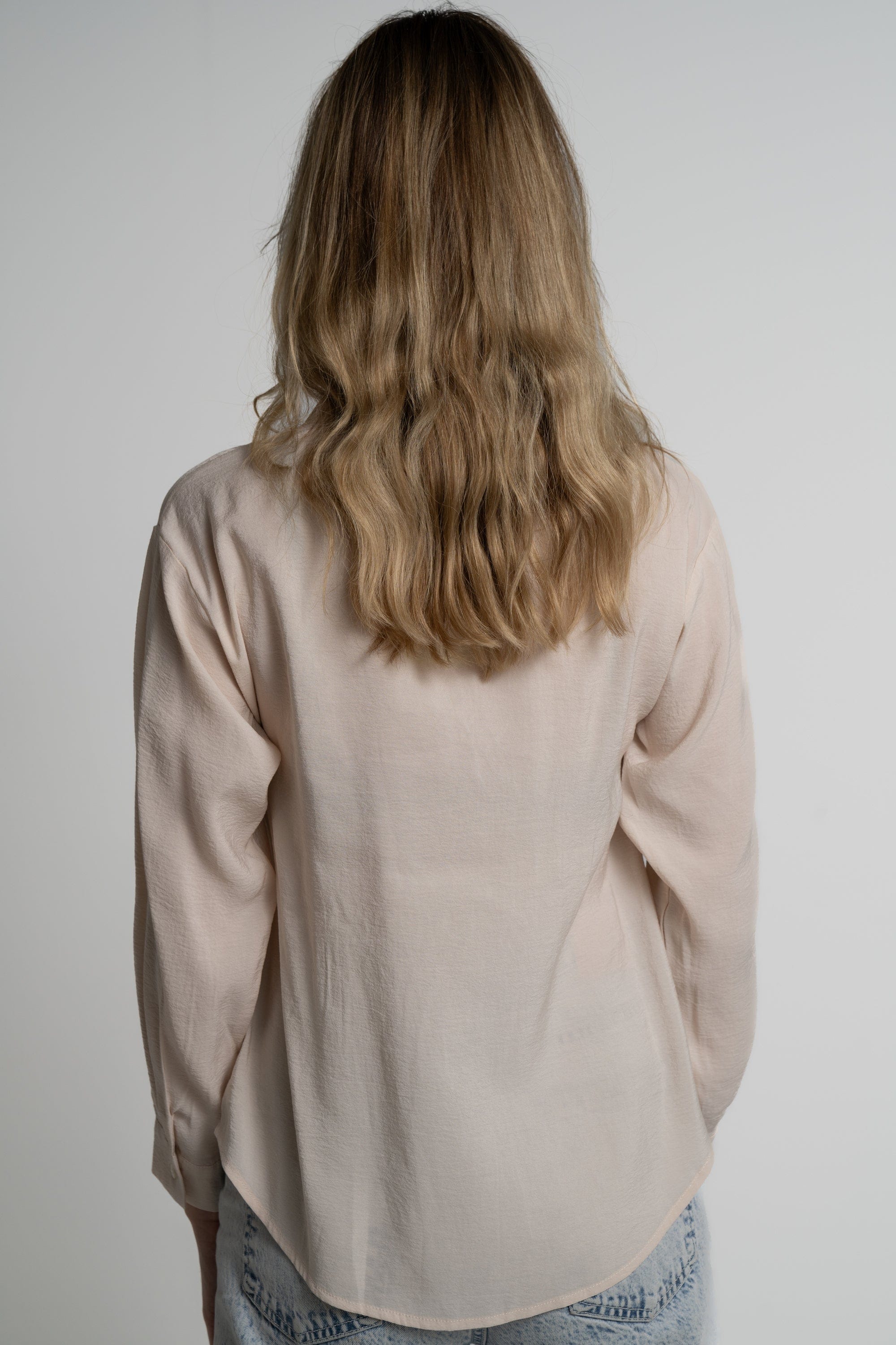 ميكا قميص بأكمام طويلة سادة بياقة مطرزة