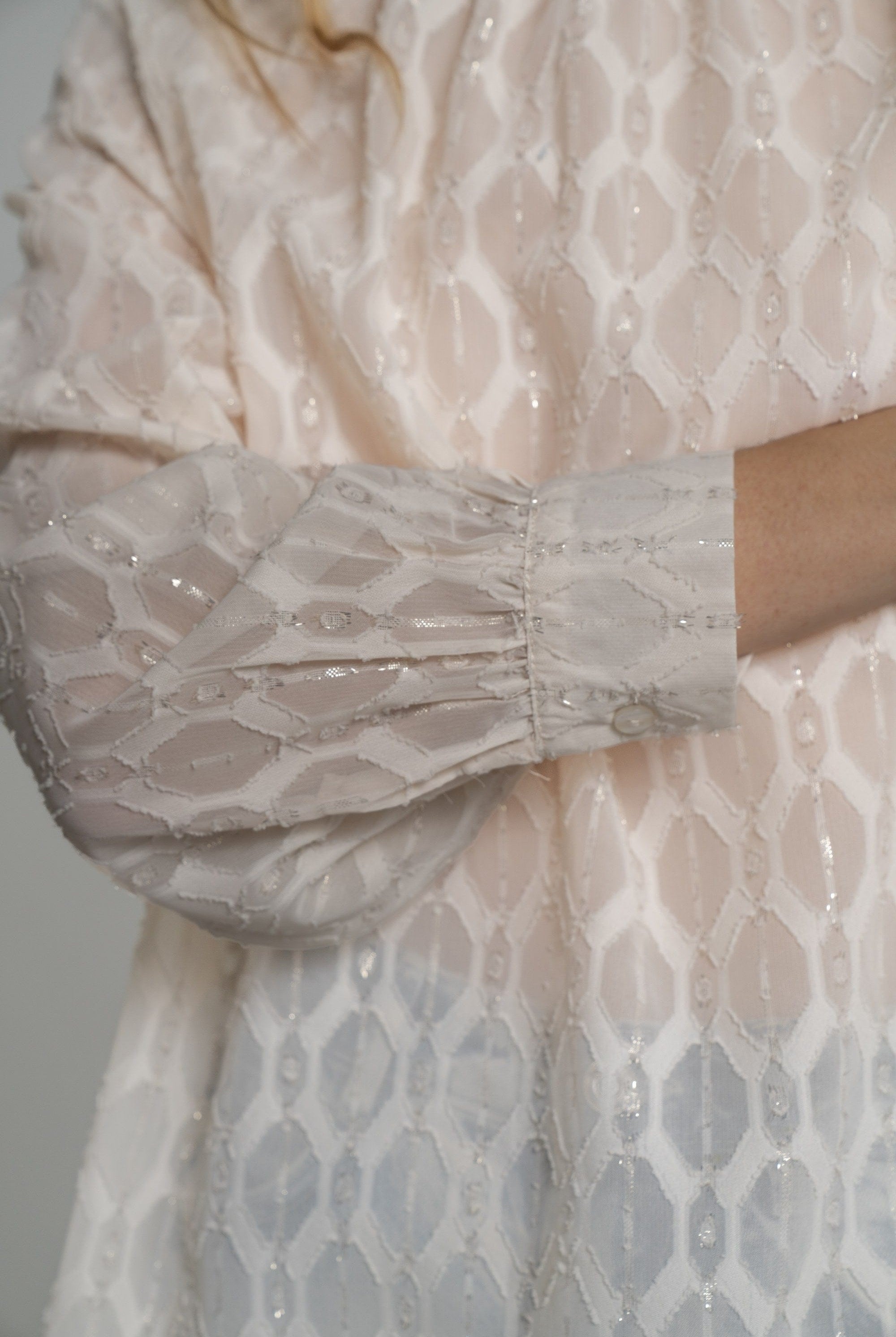 ميكا بلوزة بأكمام طويلة نسائية شفافة برقبة مرتفعة