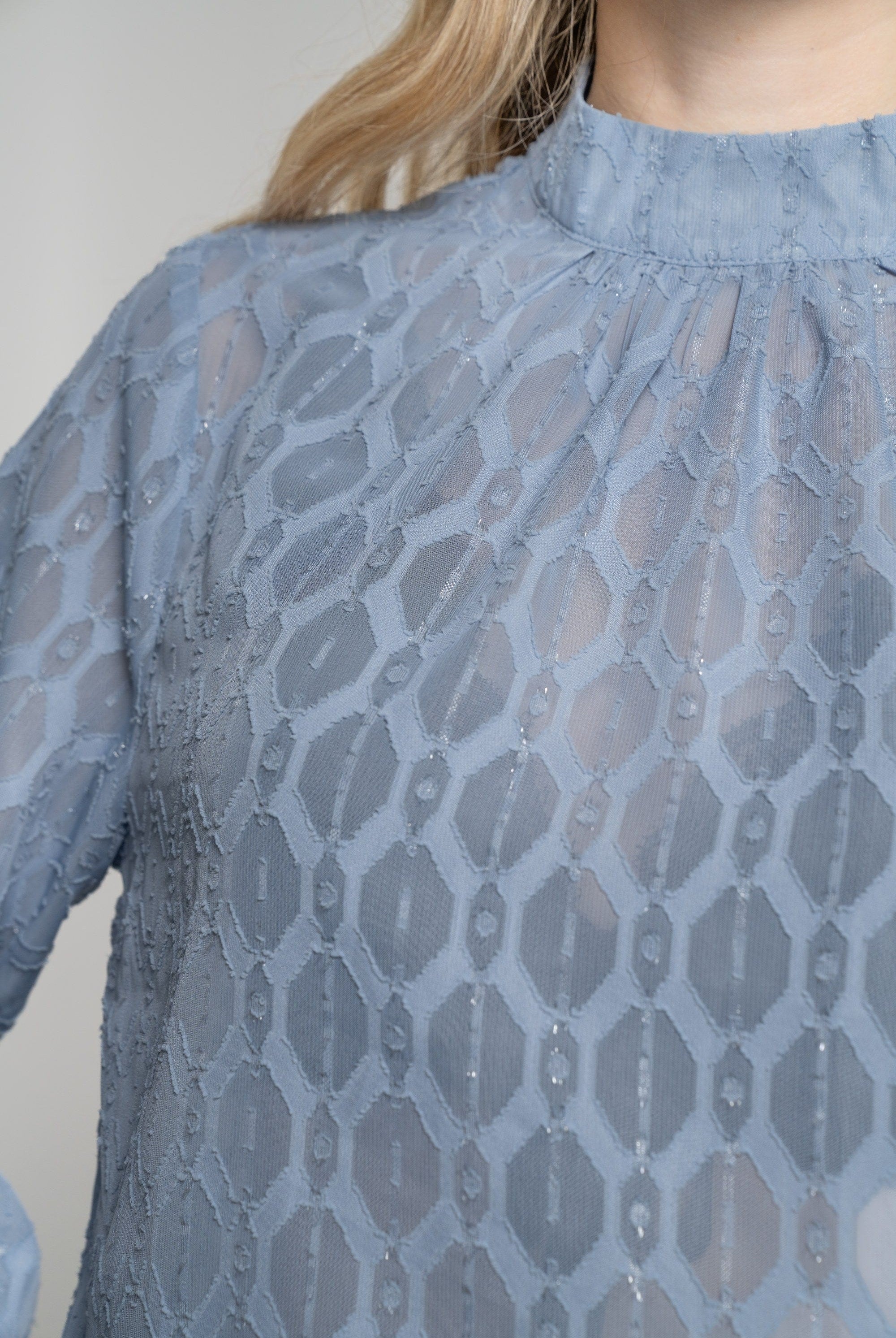 ميكا بلوزة بأكمام طويلة نسائية شفافة برقبة مرتفعة