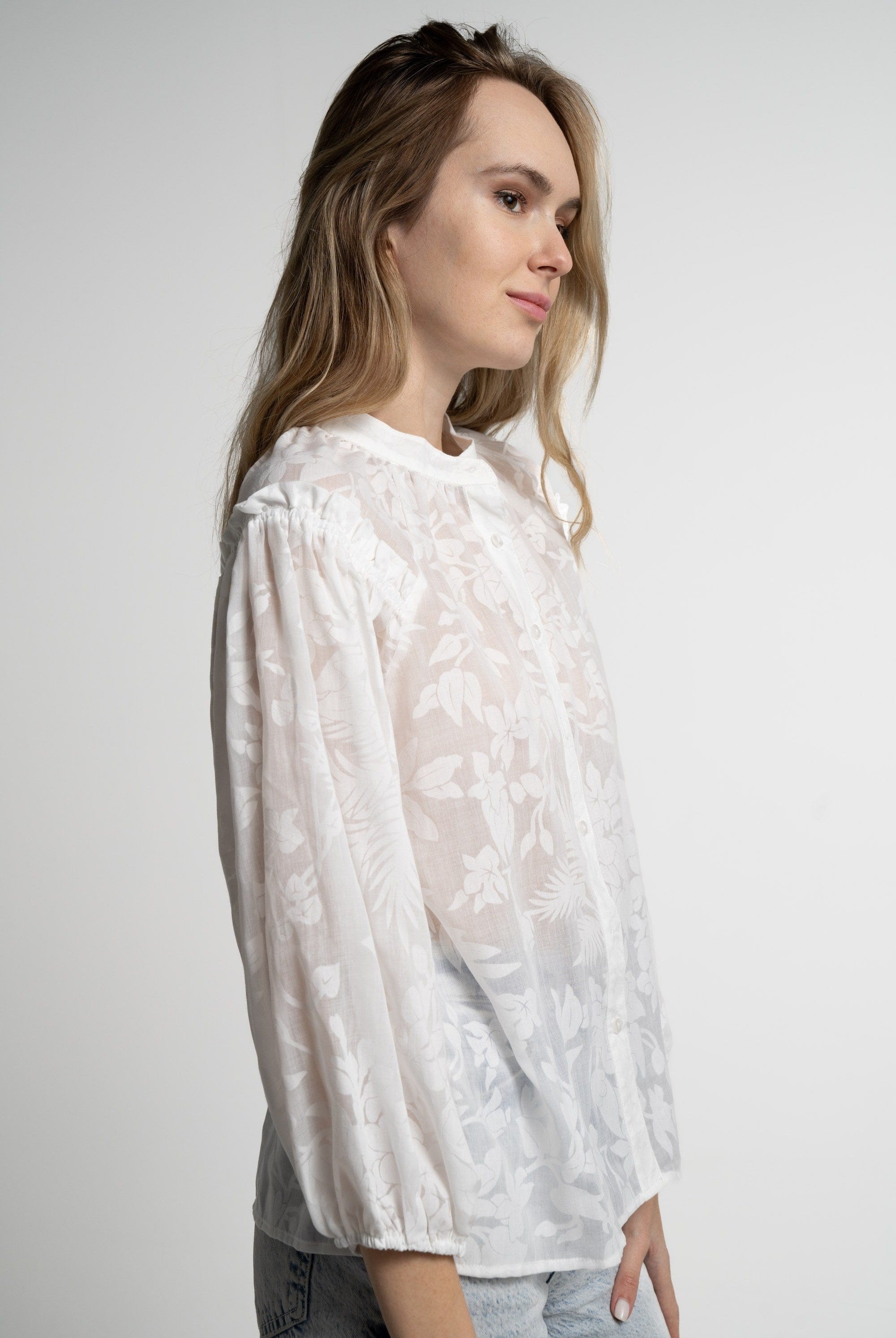 ميكا بلوزة بأكمام طويلة نسائية بكشكش بأزرار أمامية