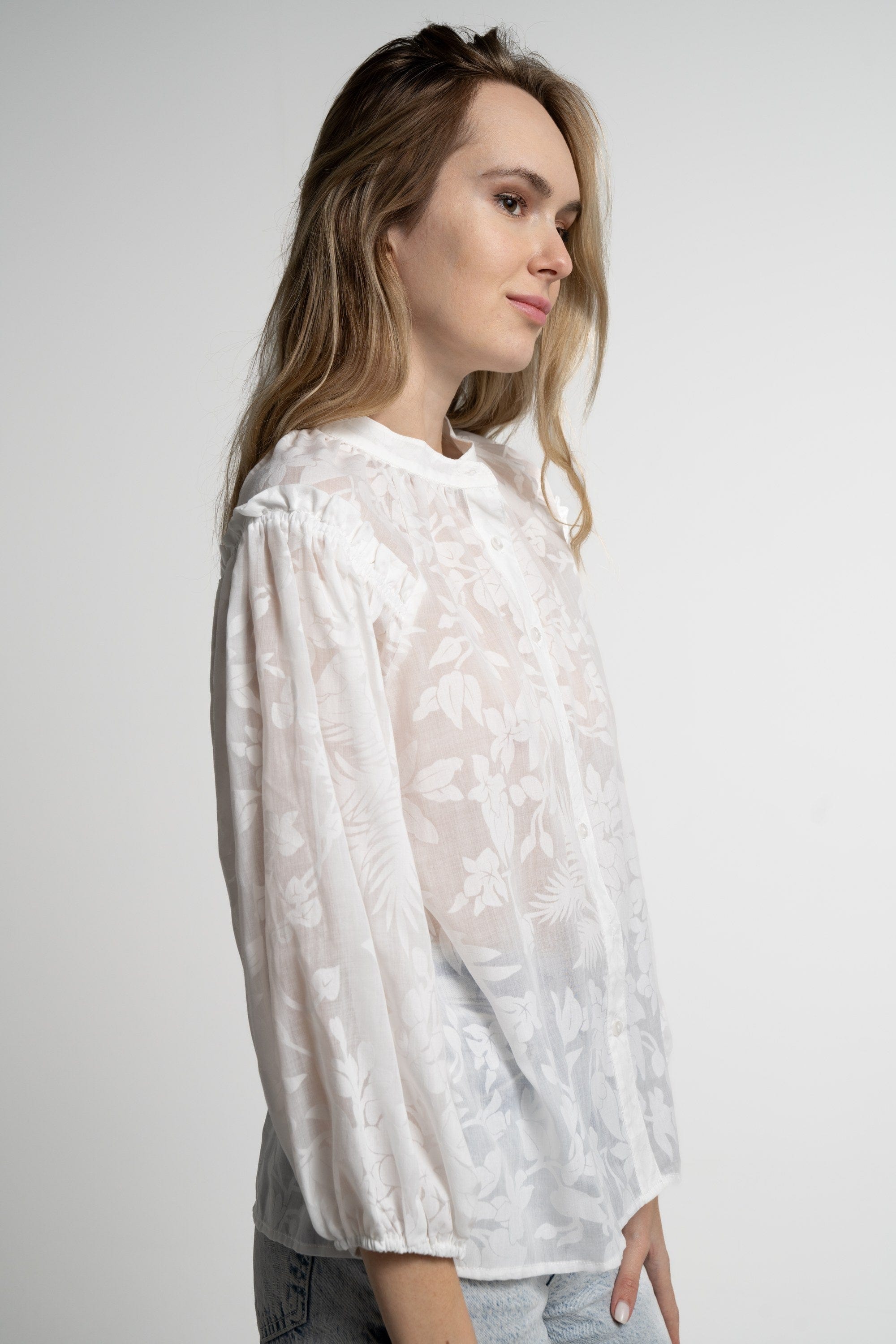 ميكا بلوزة بأكمام طويلة نسائية بكشكش بأزرار أمامية