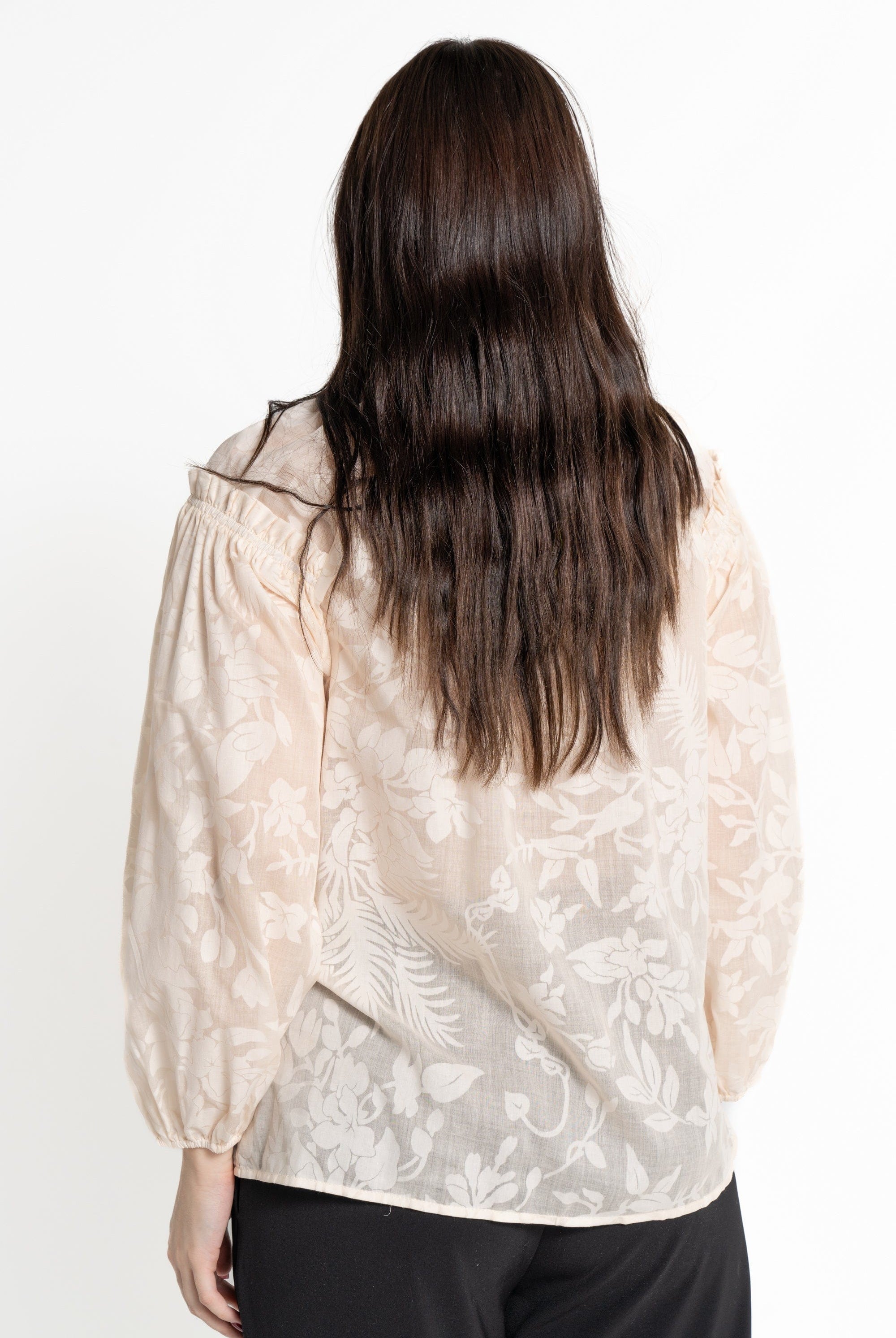 ميكا بلوزة بأكمام طويلة نسائية بكشكش بأزرار أمامية