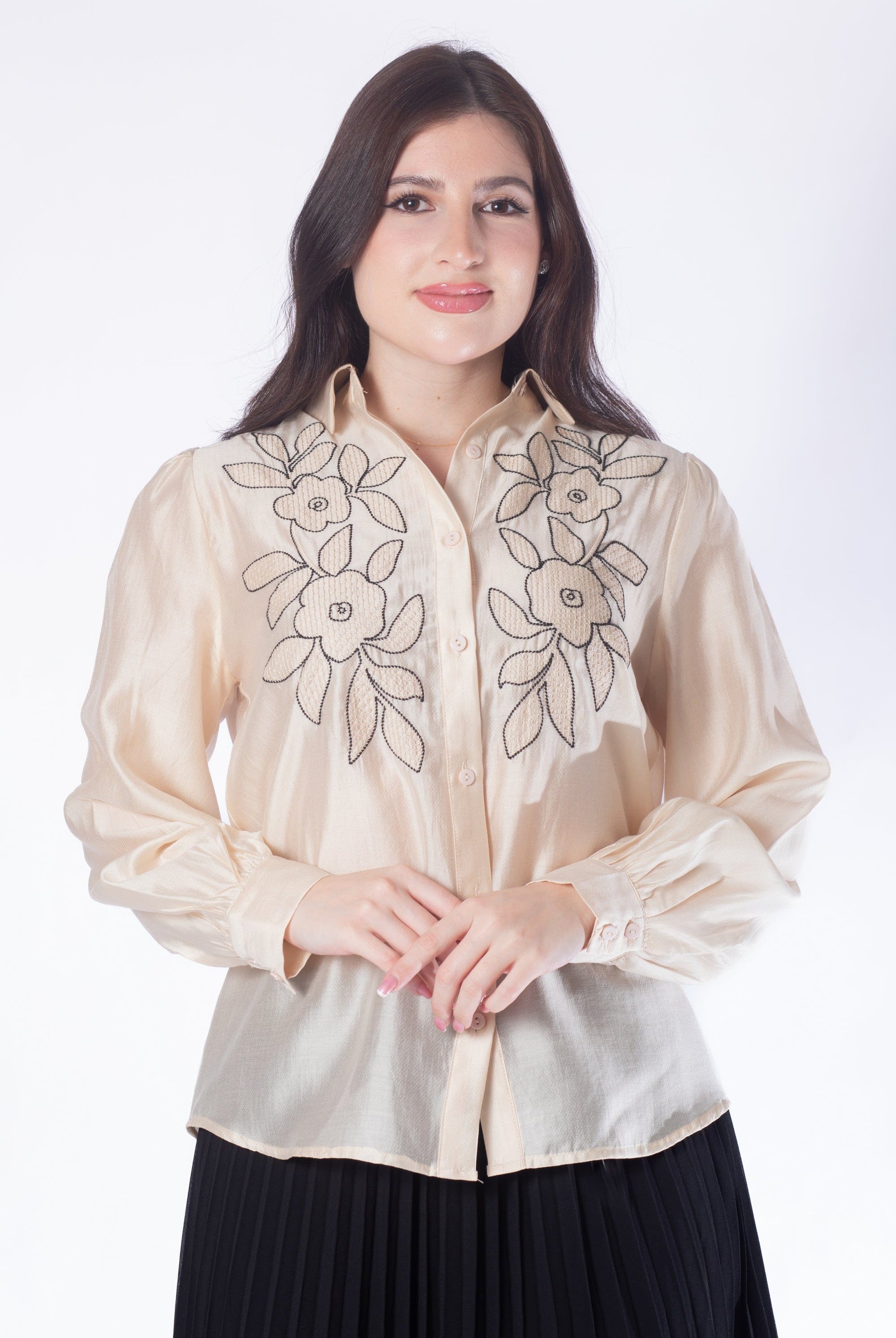 قميص على شكل ورود كم طويل نسائي