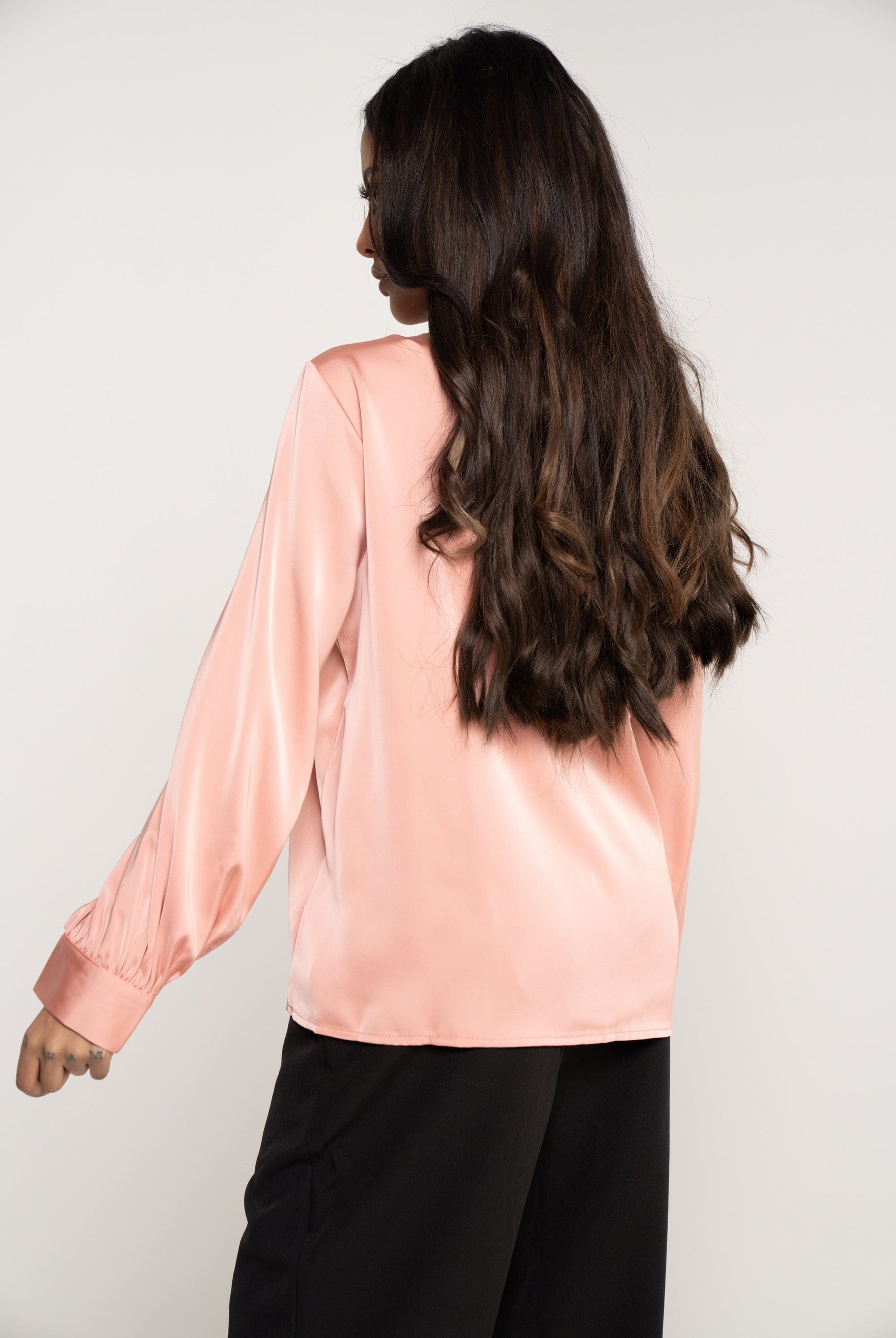 ميكا بلوزة سادة بطبقات جانبية كم طويل نسائي