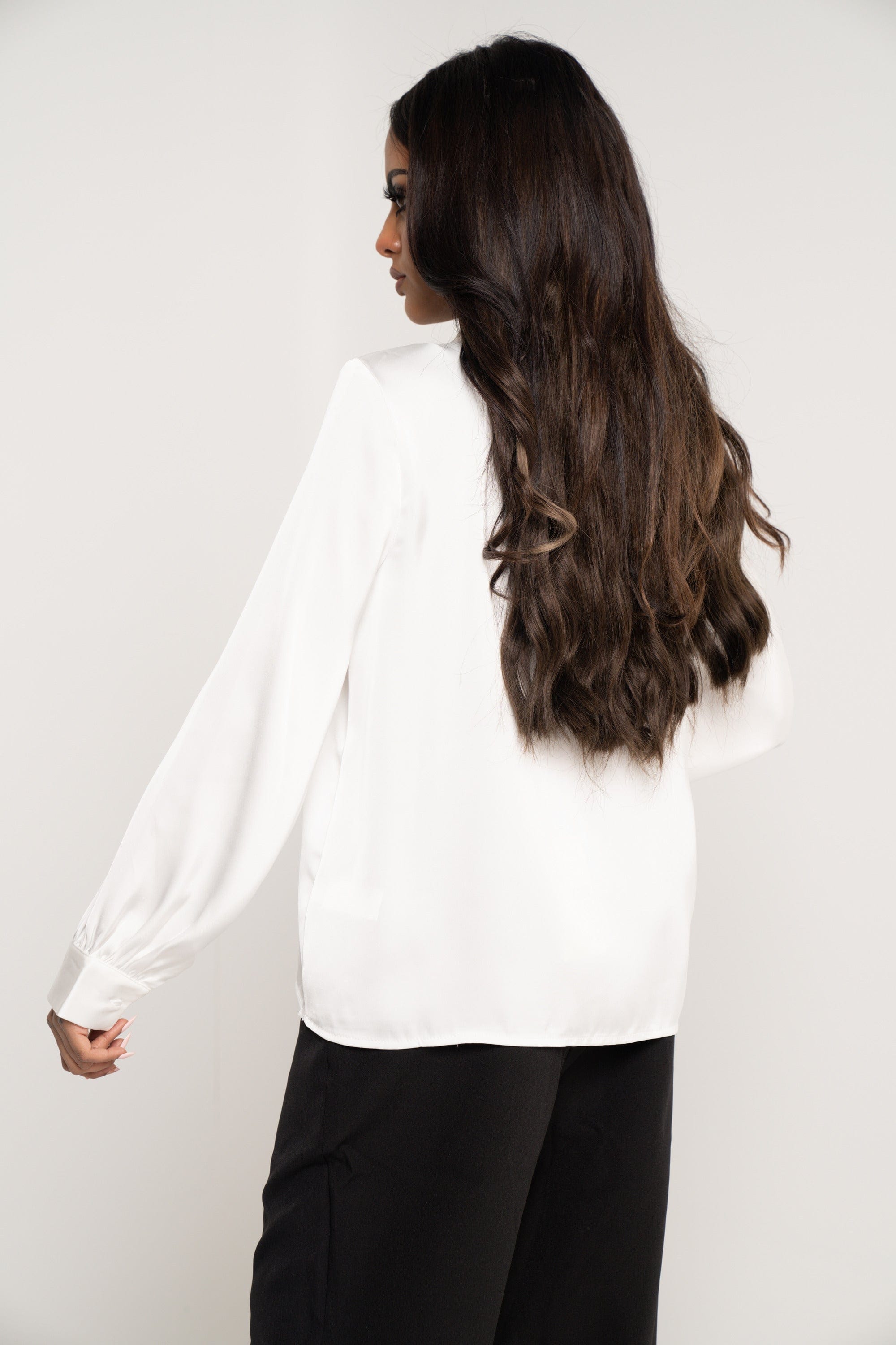 ميكا بلوزة سادة بطبقات جانبية كم طويل نسائي