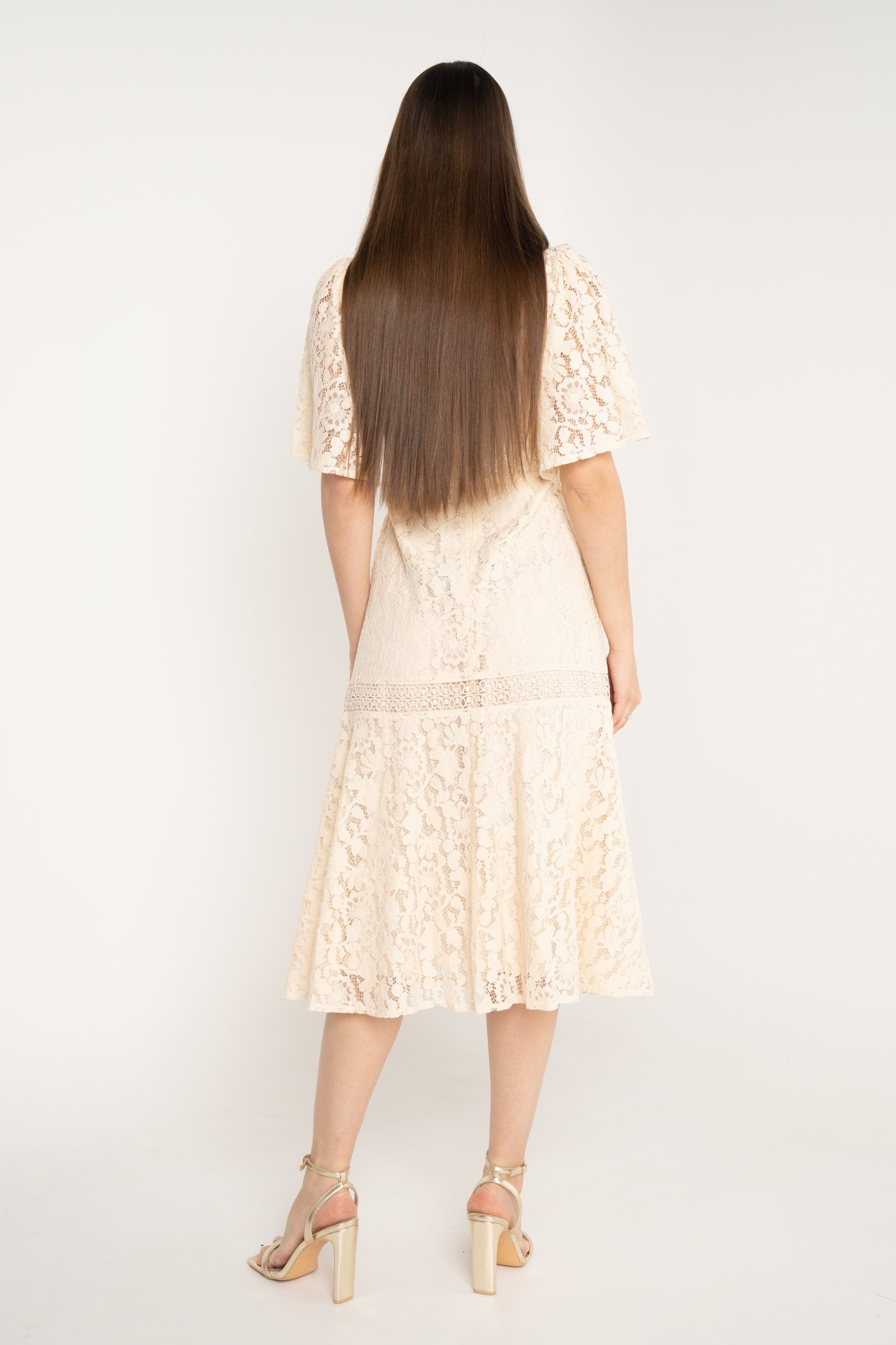 ميكا فستان ميدي مخصر نص كم واسع فراشة