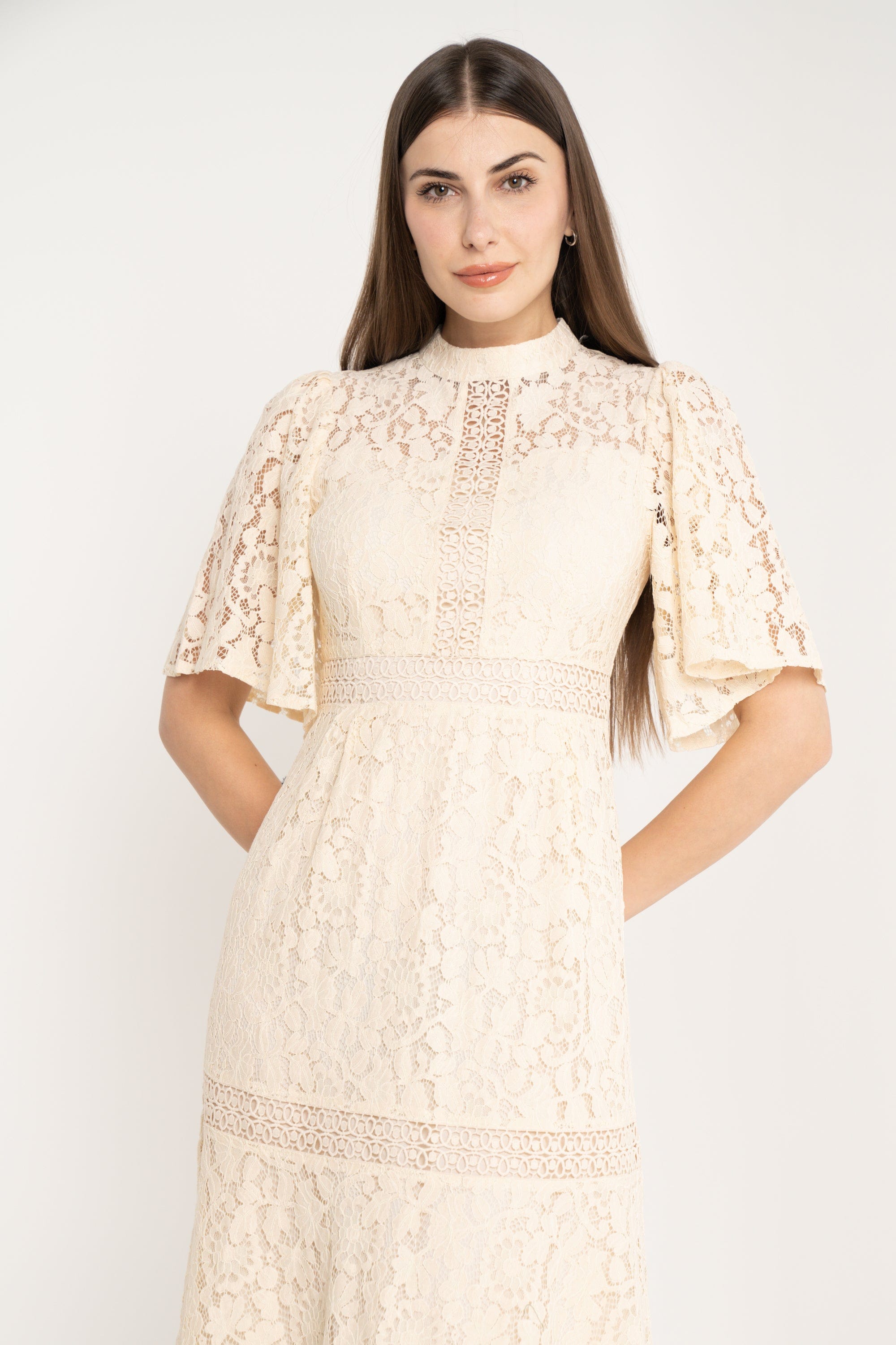 ميكا فستان ميدي مخصر نص كم واسع فراشة