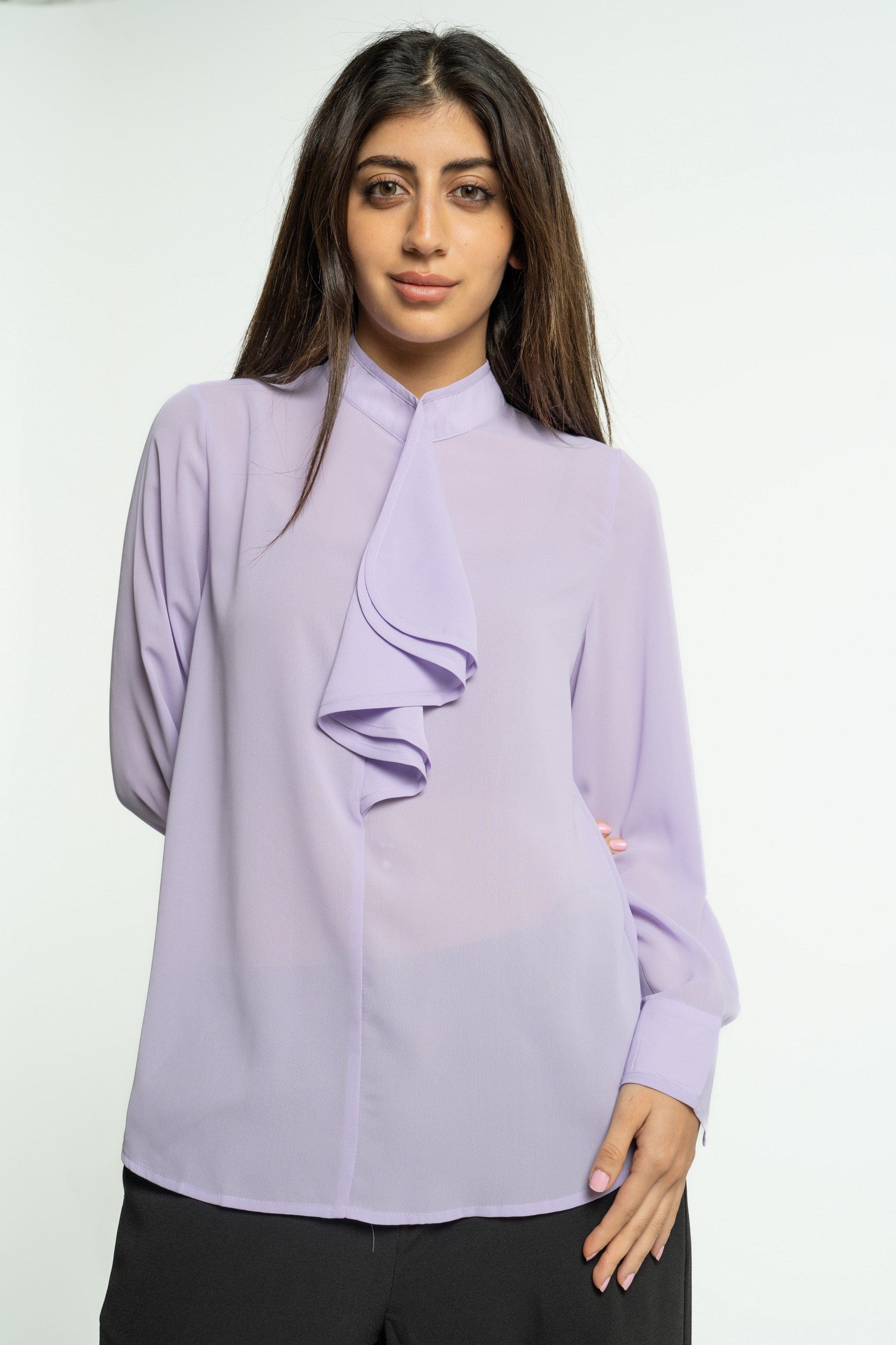 ميكا بلوزة سادة كم طويل بربطة عنق