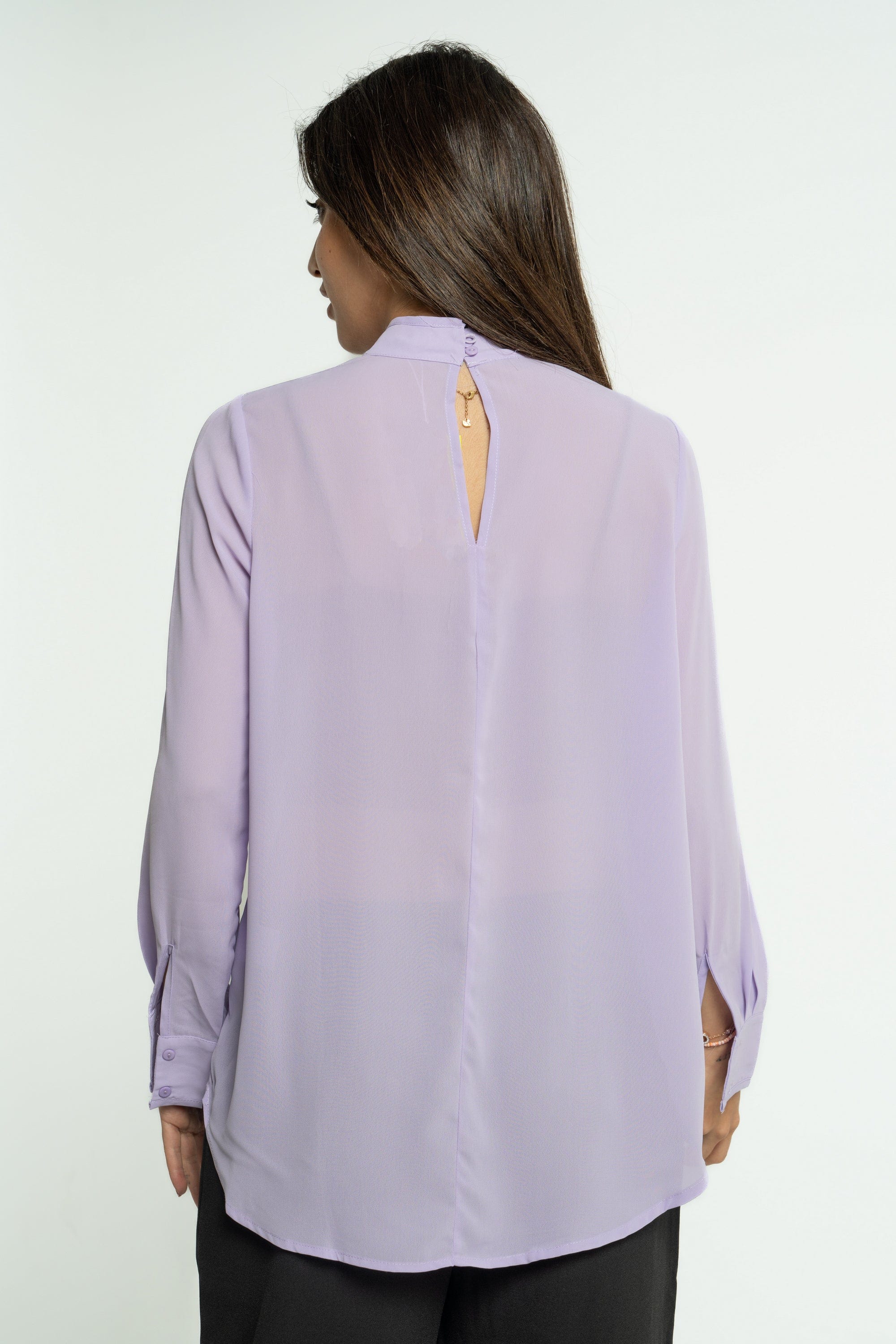 ميكا بلوزة سادة كم طويل بربطة عنق