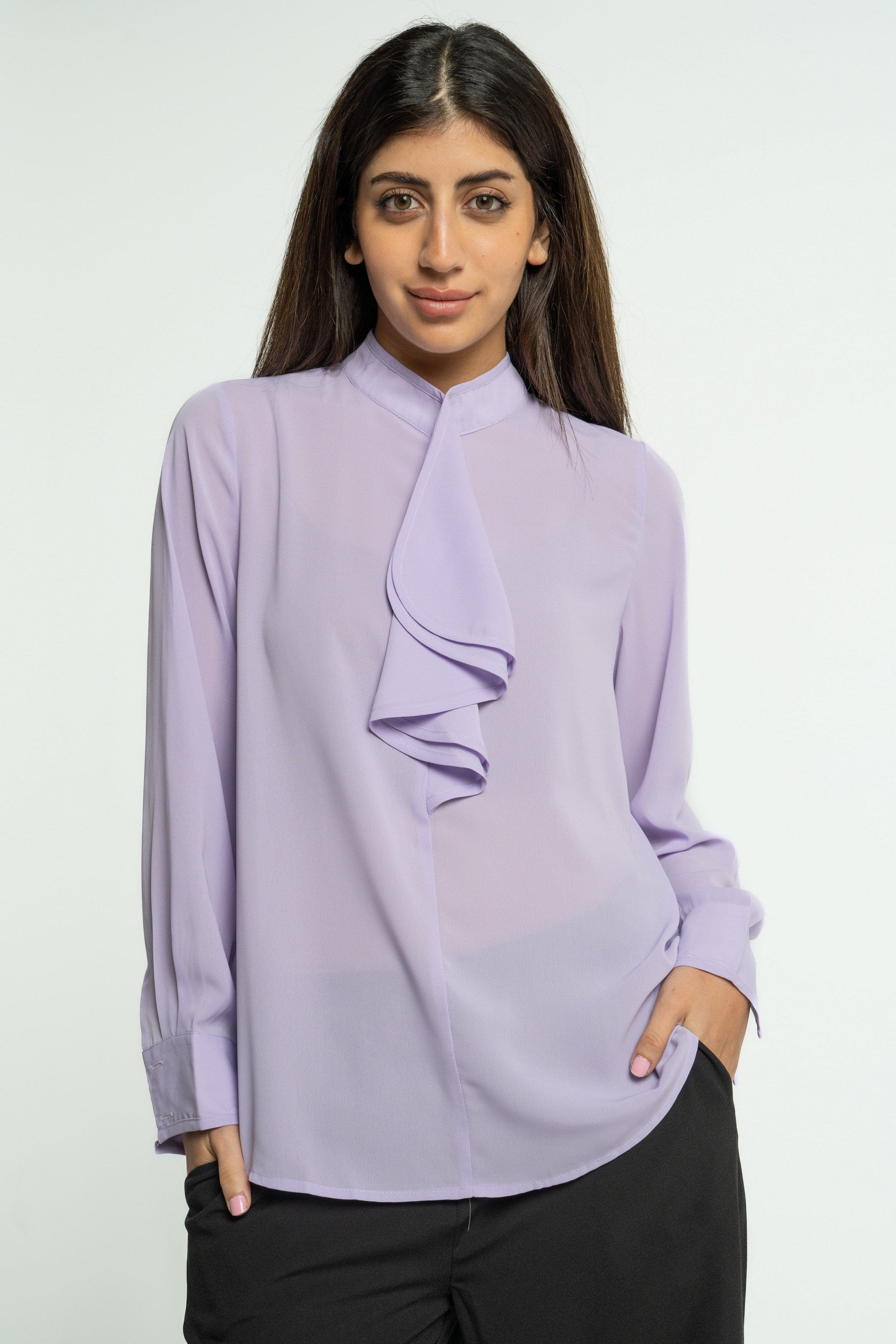 ميكا بلوزة سادة كم طويل بربطة عنق