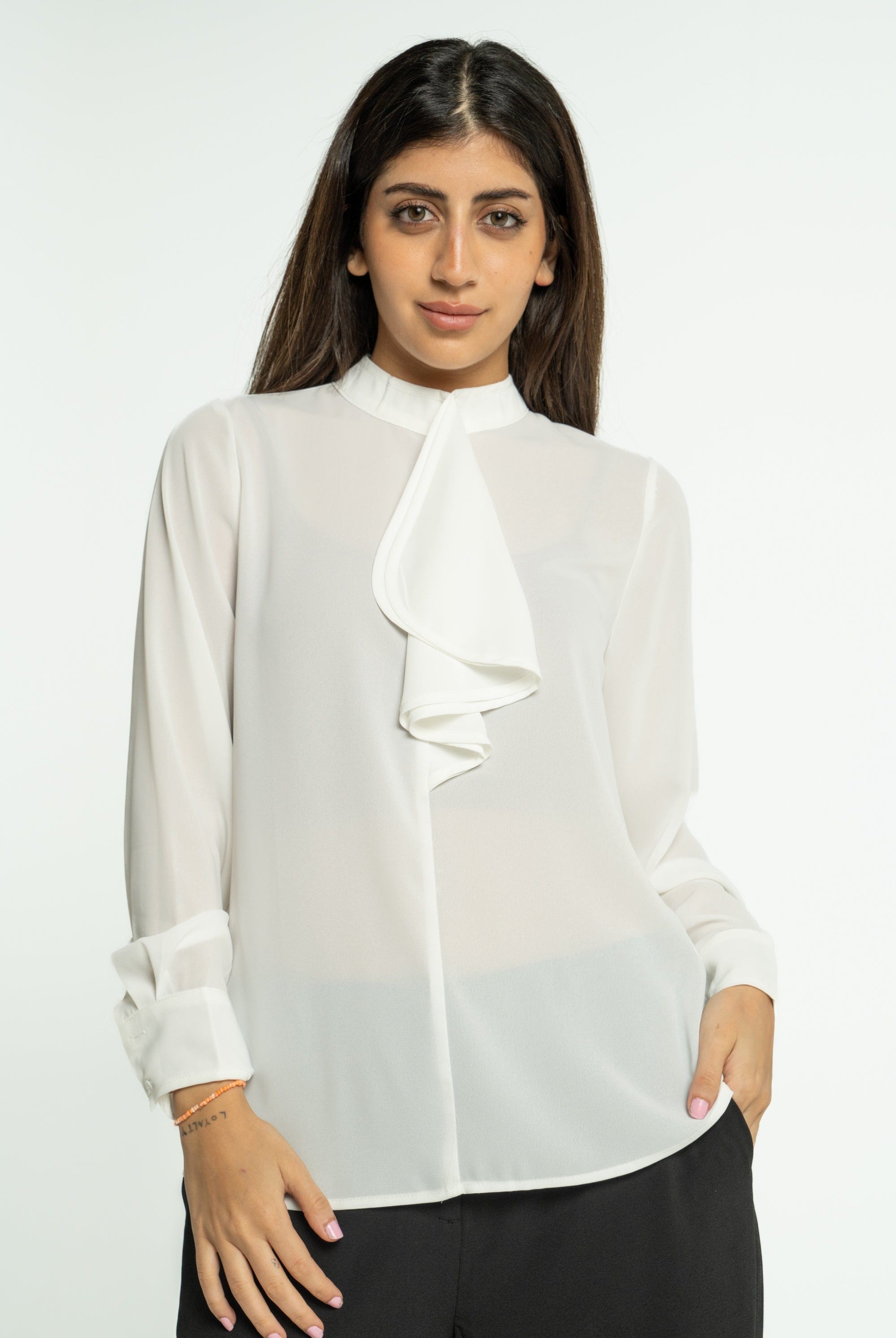 ميكا بلوزة سادة كم طويل بربطة عنق