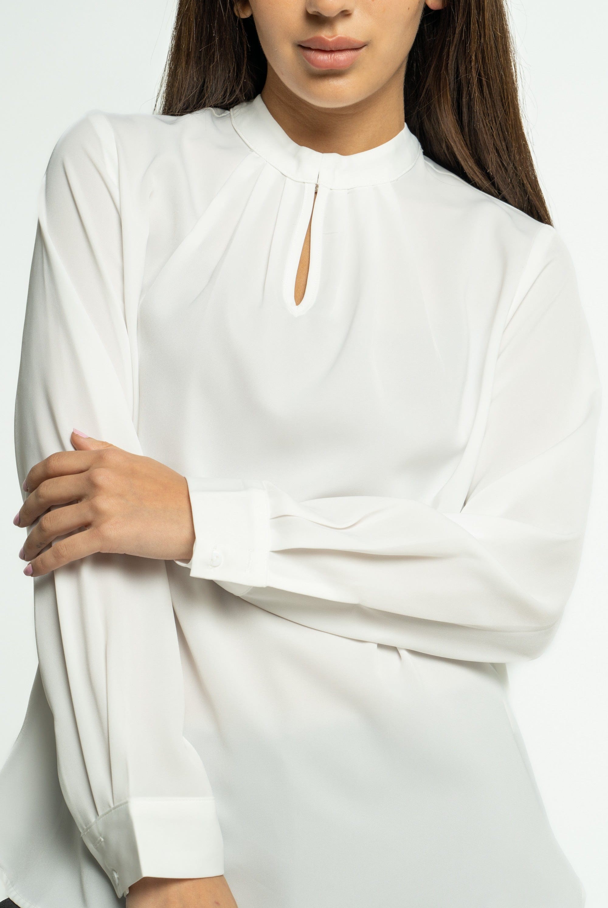 ميكا بلوزة سادة كم طويل واسعة