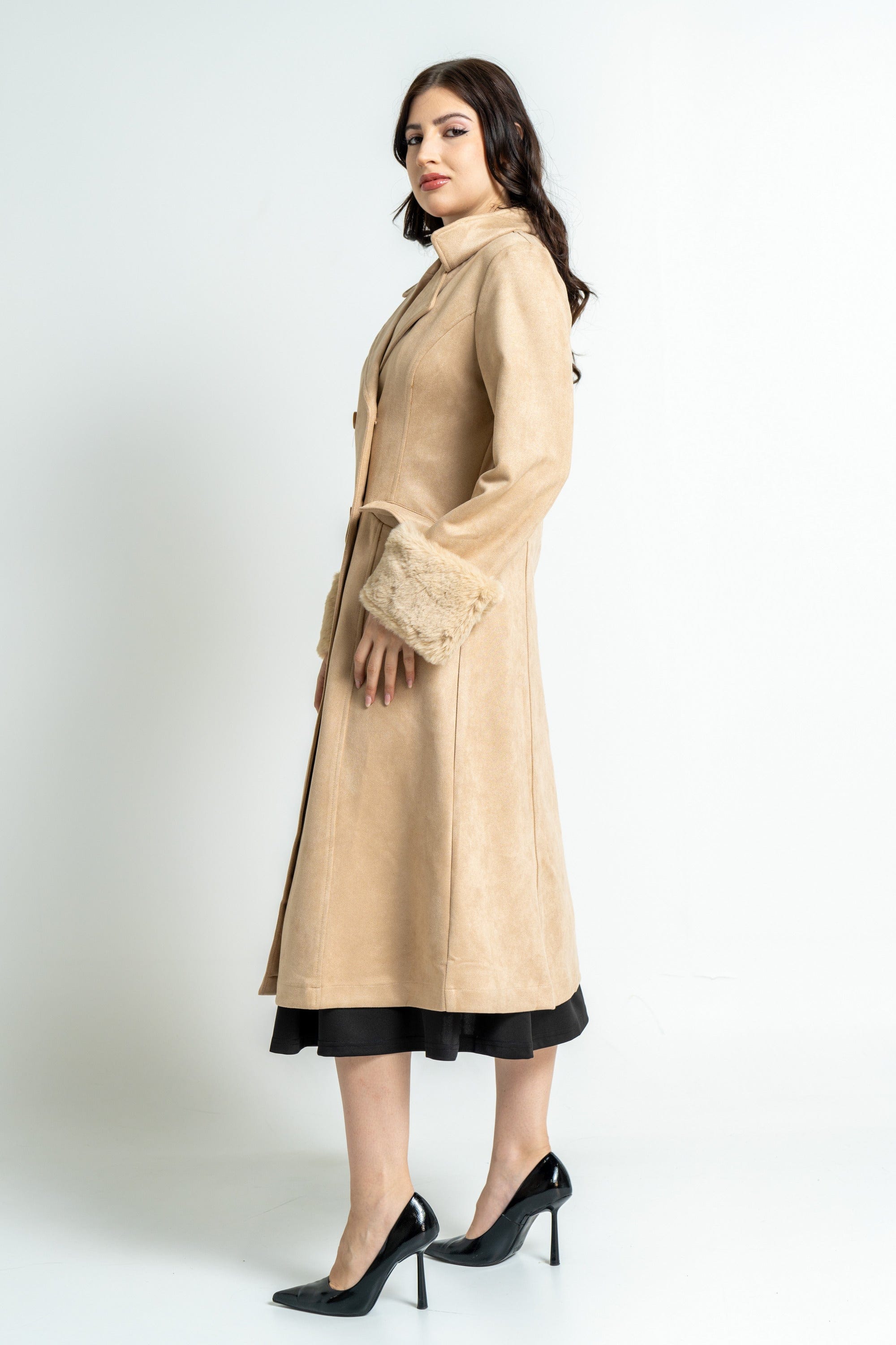 ميكا بالطو نسائي شامواة طويل شتوي بأكمام طويلة مزينة بفرو