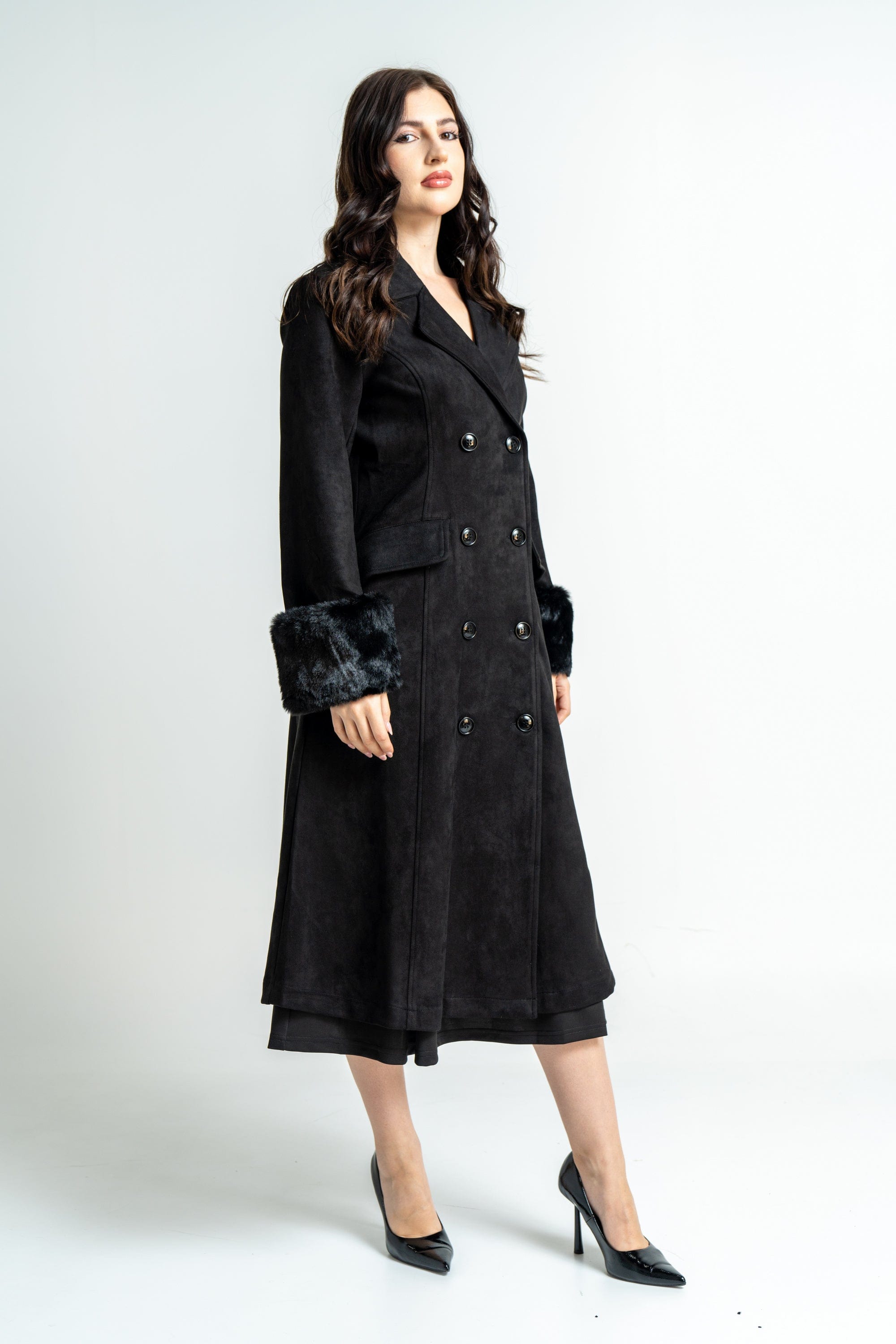 ميكا بالطو نسائي شامواة طويل شتوي بأكمام طويلة مزينة بفرو