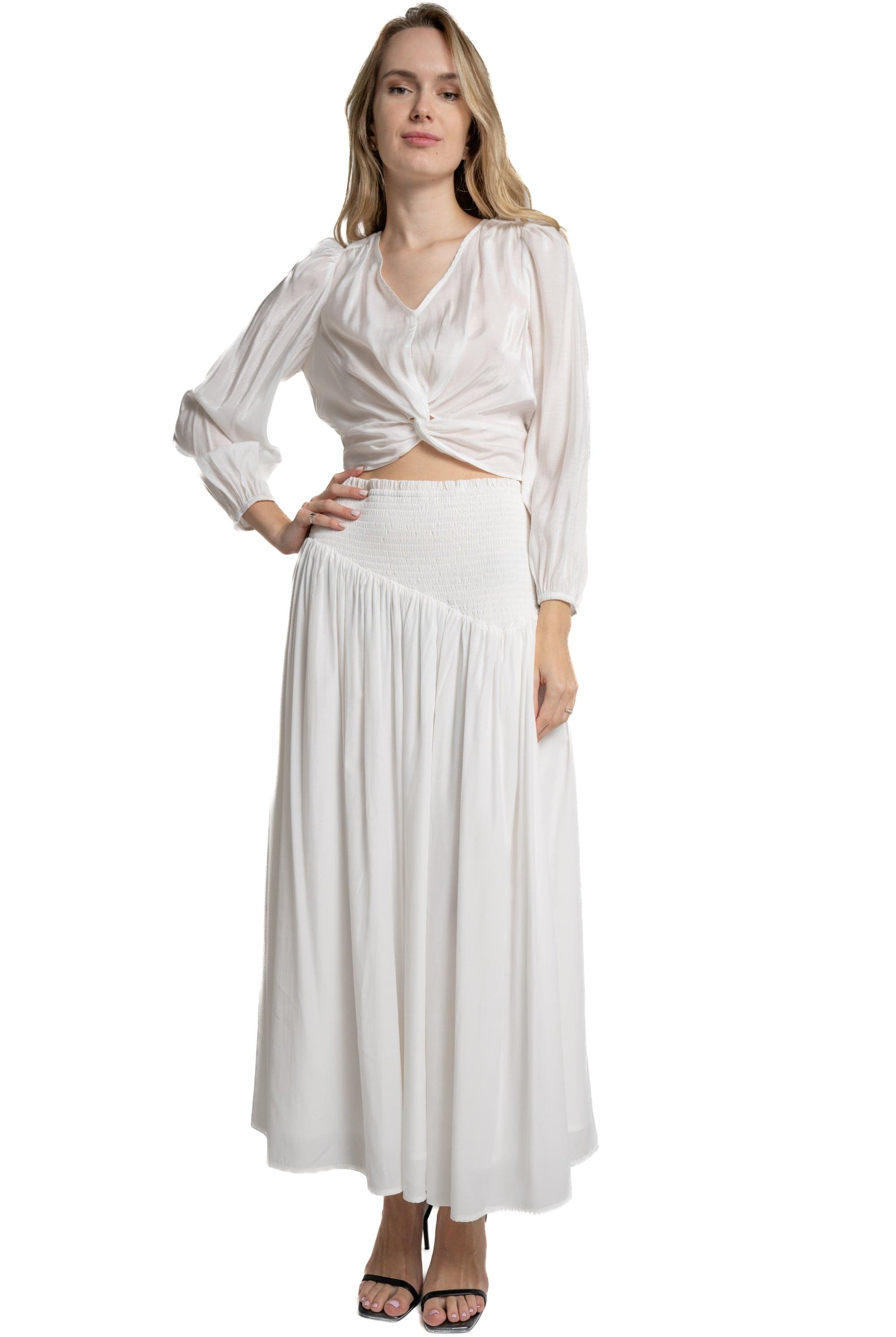 ู
ููุง ุจููุฒุฉ ุจุฃูู
ุงู
ุทูููุฉ ูุณุงุฆูุฉ ูุต ุจุทู