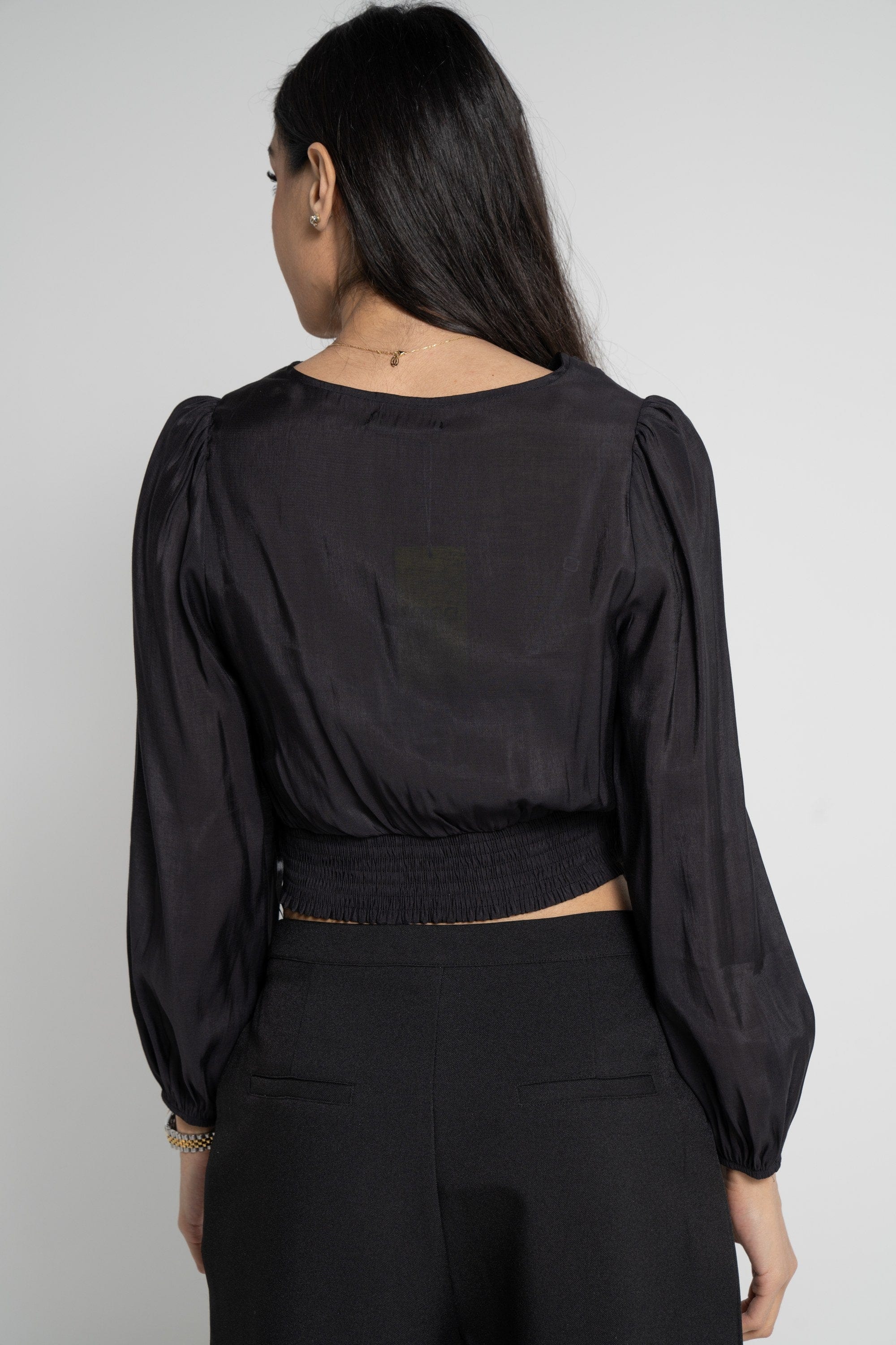 ميكا بلوزة بأكمام طويلة نسائية نص بطن