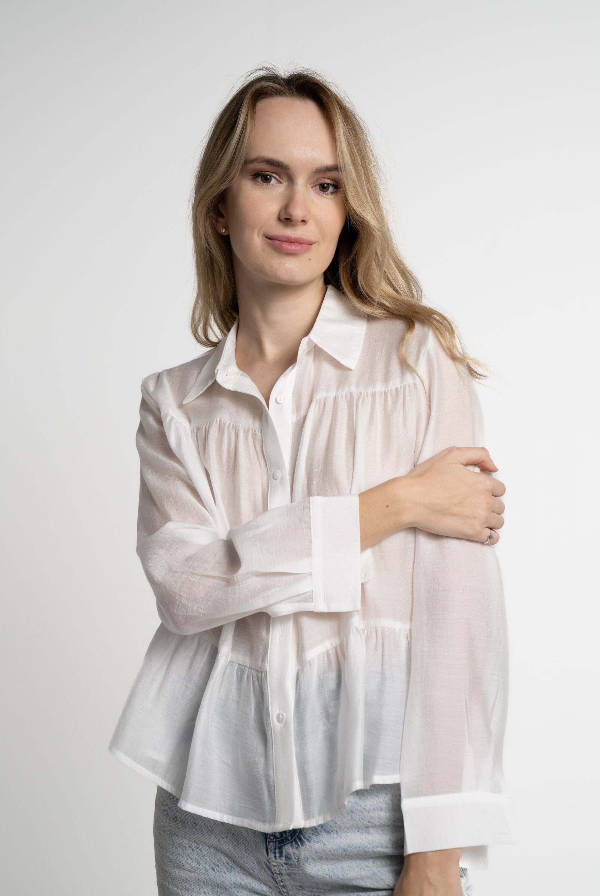 ميكا قميص بأكمام طويلة سادة قصير نسائي