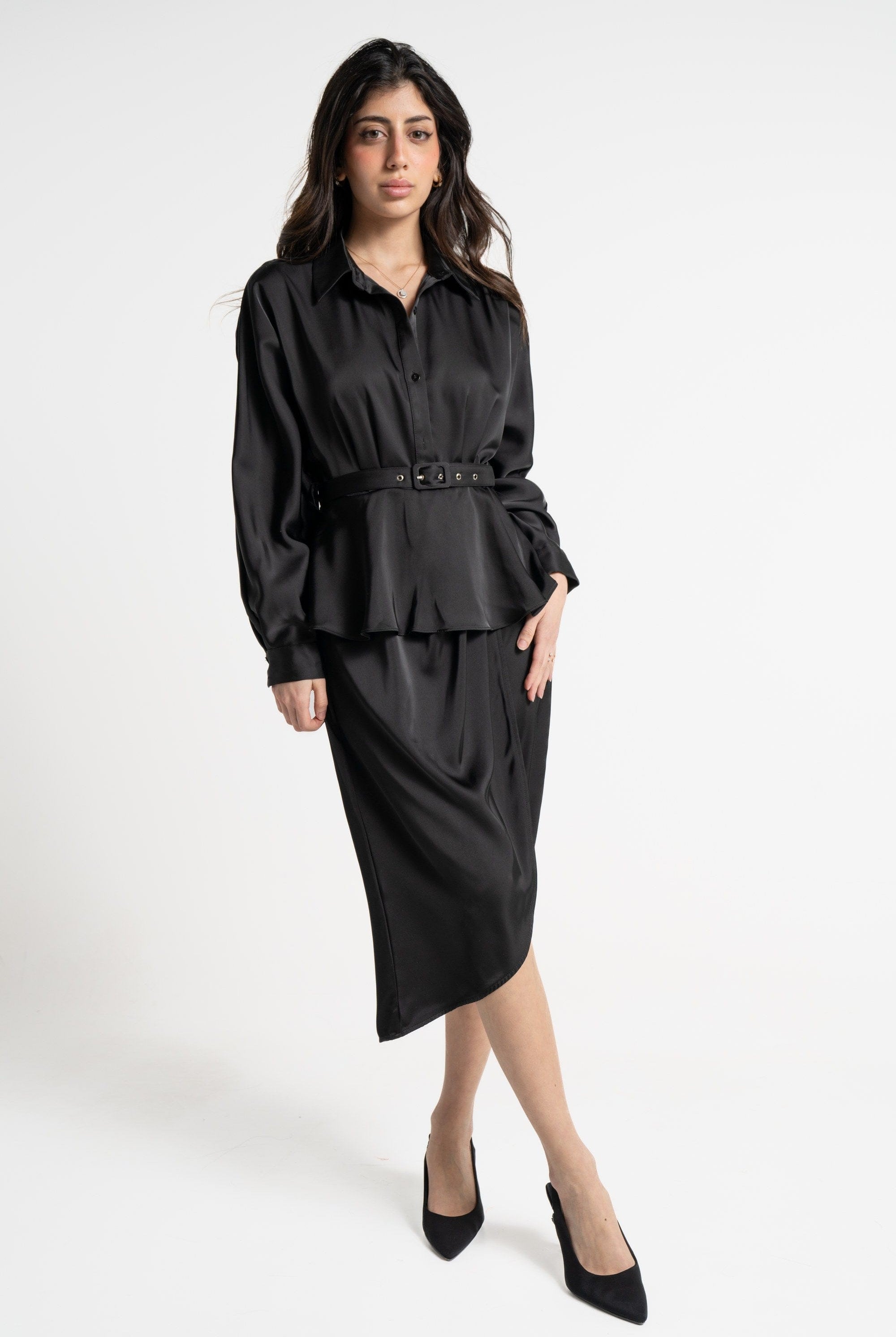 ميكا فستان ميدي بأكمام طويلة سادة قصير نسائي أسود