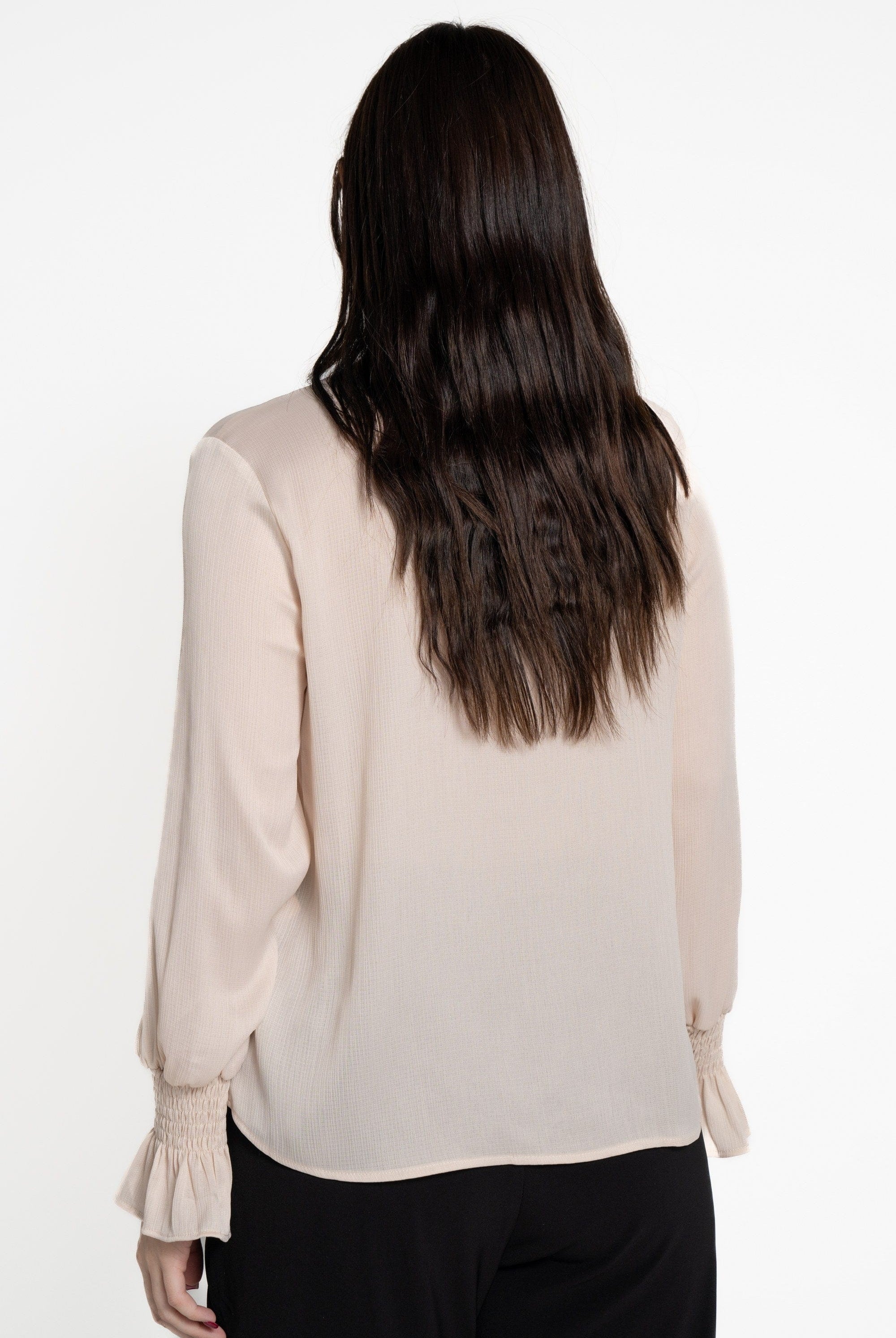 ميكا بلوزة بأكمام طويلة نسائية بكرانيش على الصدر