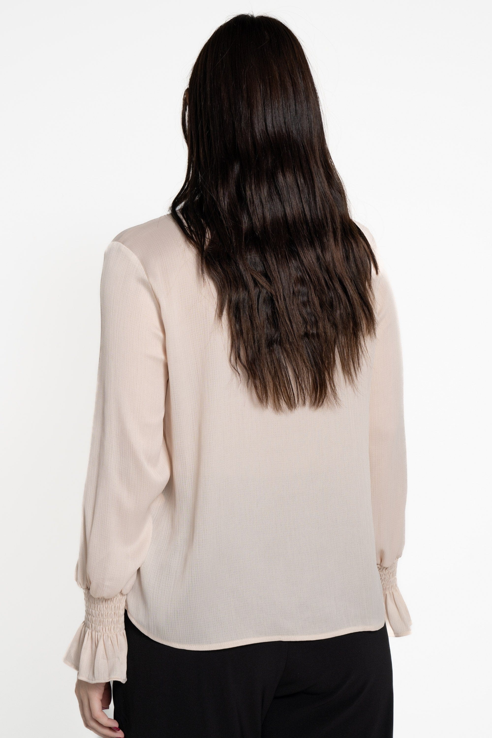 ميكا بلوزة بأكمام طويلة نسائية بكرانيش على الصدر