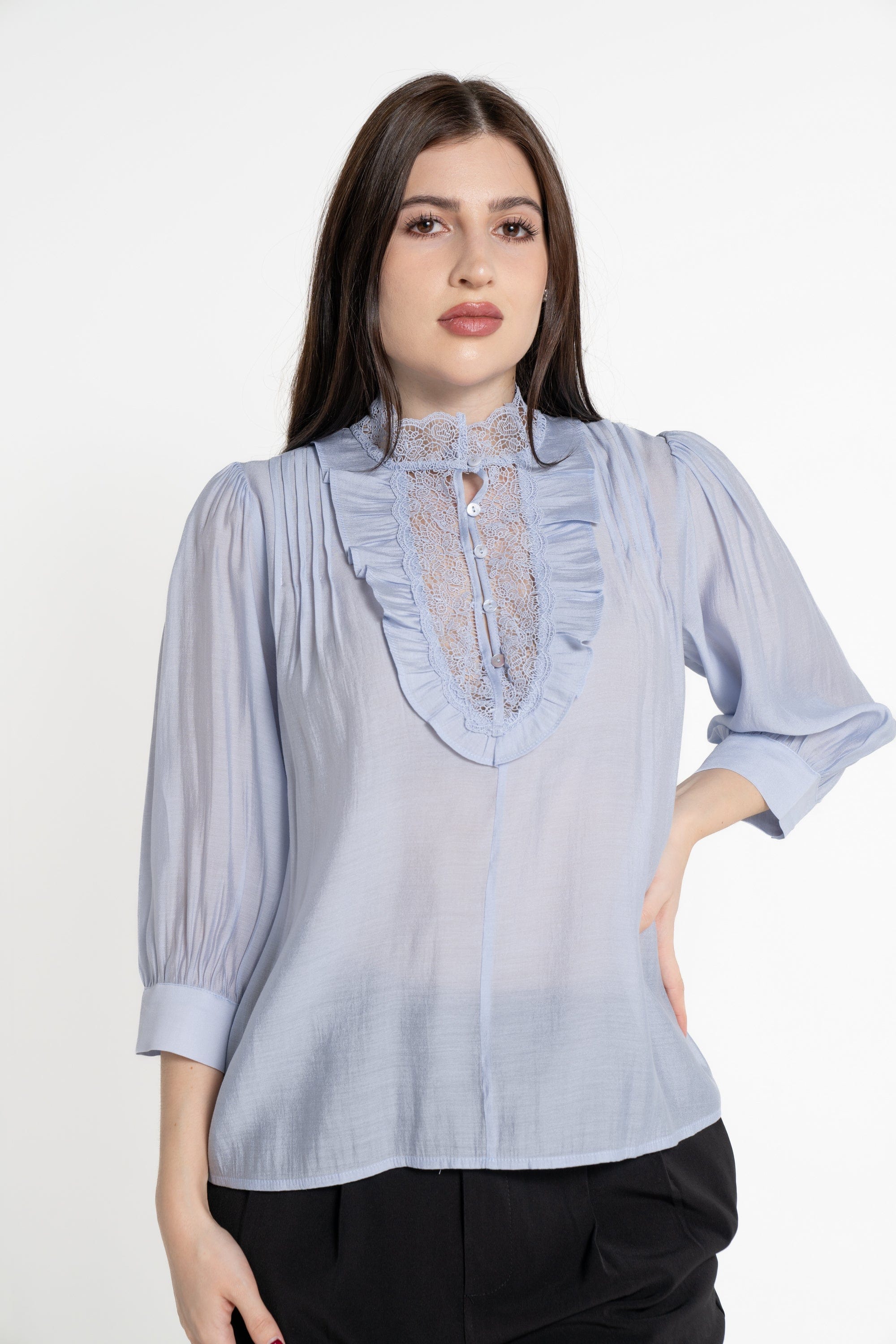 ميكا بلوزة 3/4 كم سادة مكشكشة من الأمام نسائي