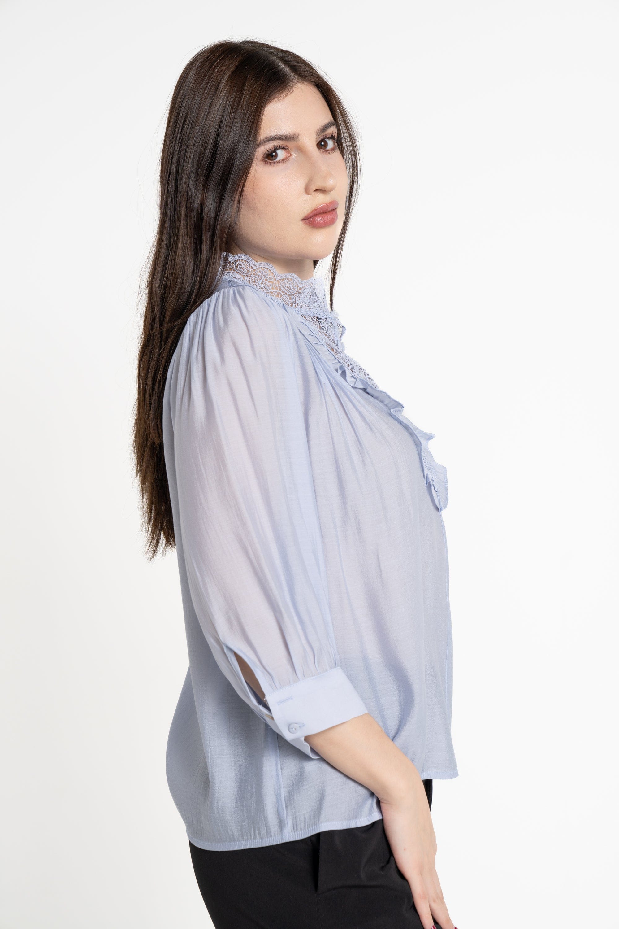 ميكا بلوزة 3/4 كم سادة مكشكشة من الأمام نسائي