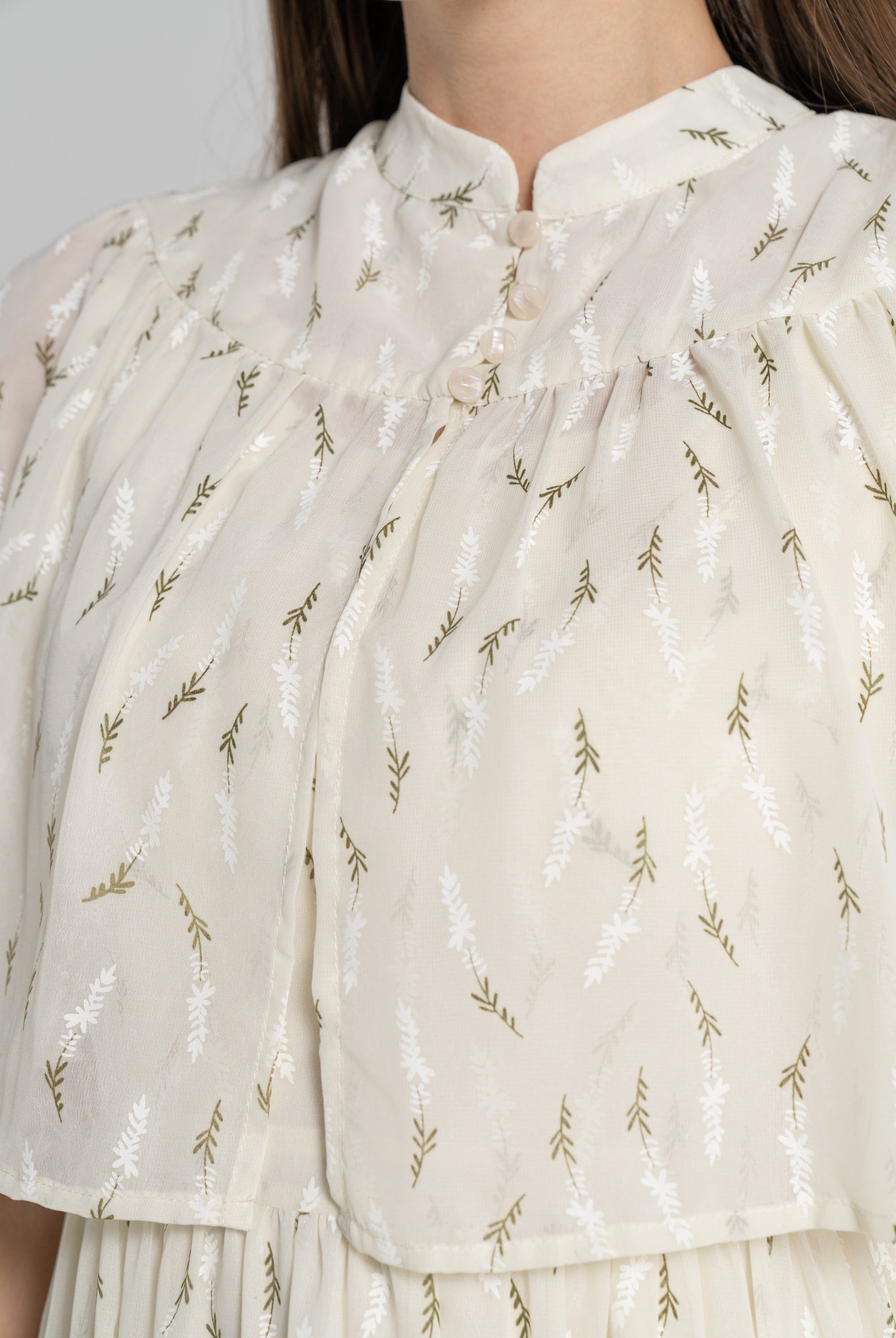 ميكا فستان ميدي بأكمام قصيرة مشجرة نسائي كريمي