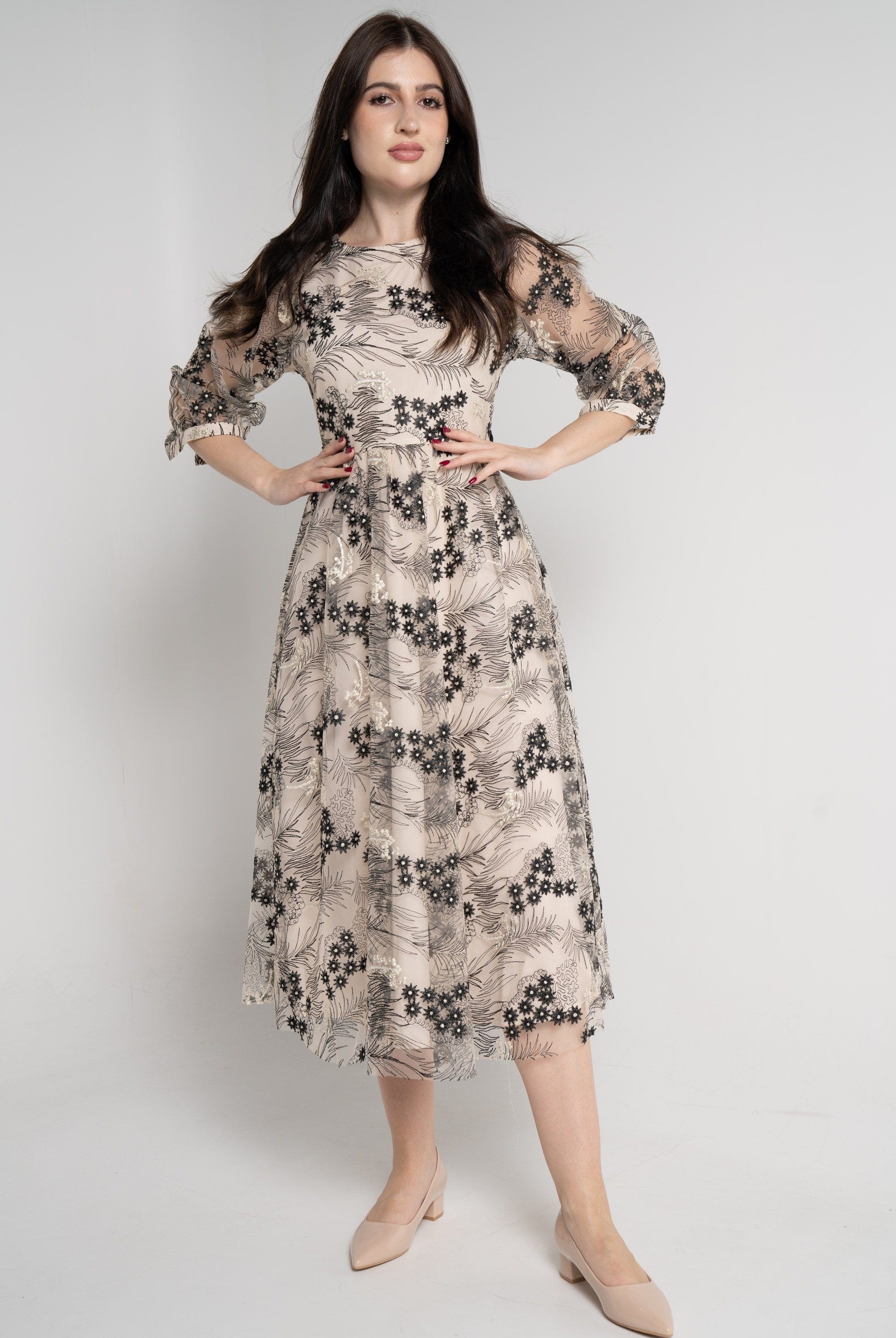 ู
ููุง ูุณุชุงู ู
ูุฏู ุจุฃูู
ุงู
3/4 ูู
ู
ูุฑุฏ ูุณุงุฆู