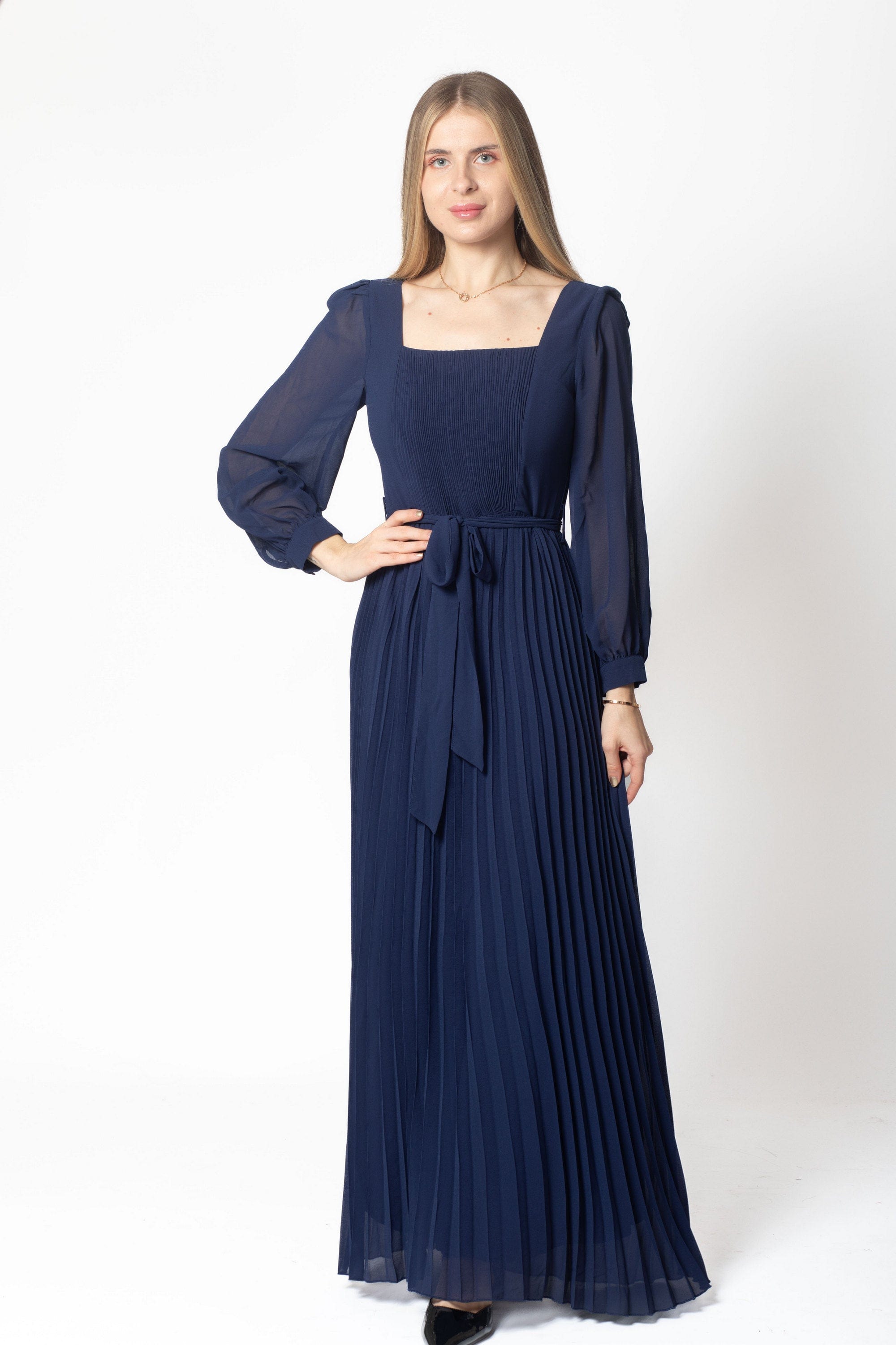 ู
ููุง ูุณุชุงู ู
ุงูุณู ู
ุฎุตุฑ ุจูุณุฑุงุช ู
ู ุฃุณูู ูู
ุทููู ูุณุงุฆู