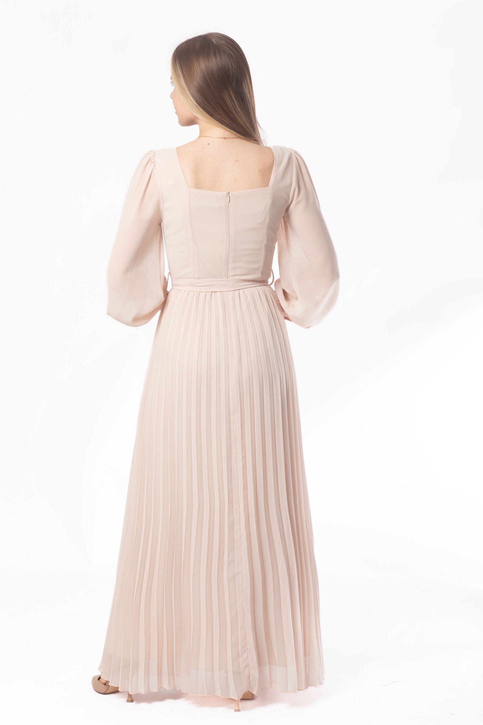 ู
ููุง ูุณุชุงู ู
ุงูุณู ู
ุฎุตุฑ ุจูุณุฑุงุช ู
ู ุฃุณูู ูู
ุทููู ูุณุงุฆู