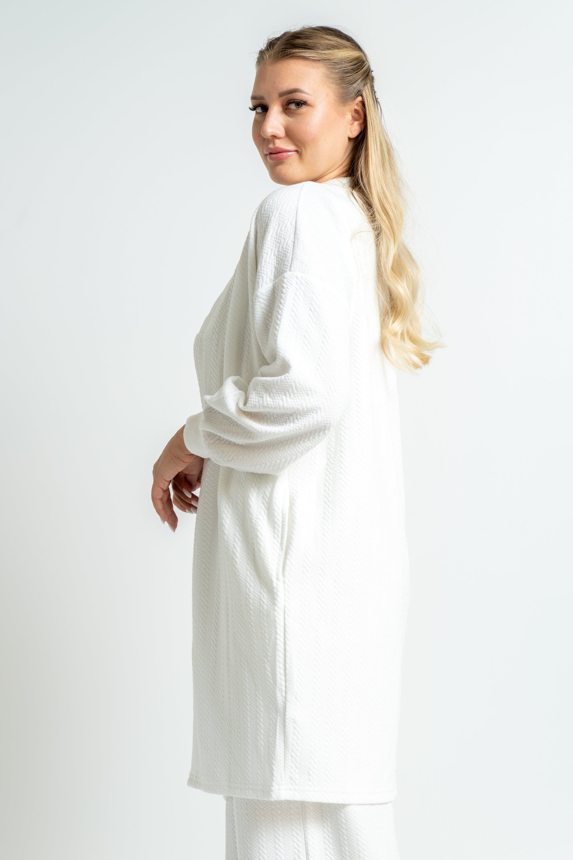 ميكا كارديجان نسائي بأكمام طويلة