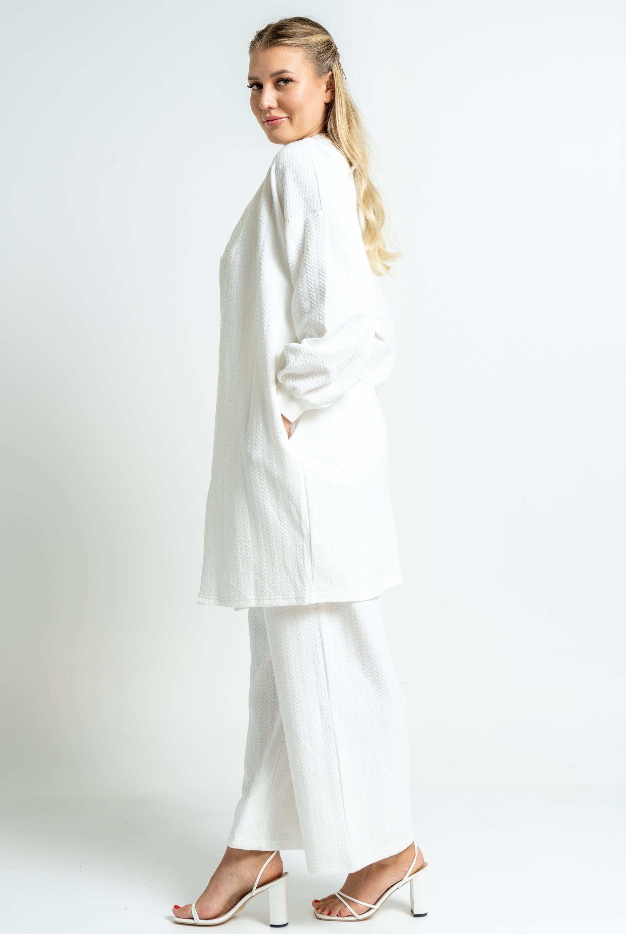 ميكا كارديجان نسائي بأكمام طويلة