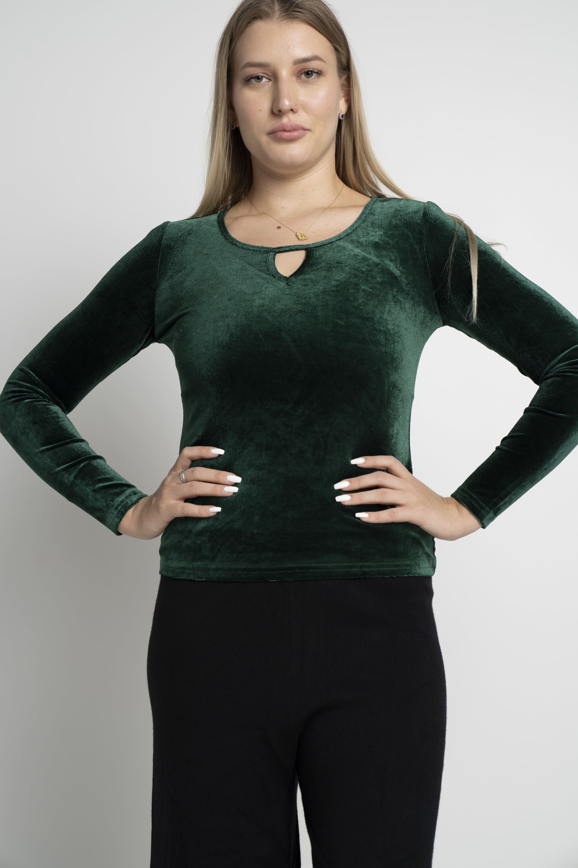 ميكا بلوزة بأكمام طويلة بخطوط من الجانبين