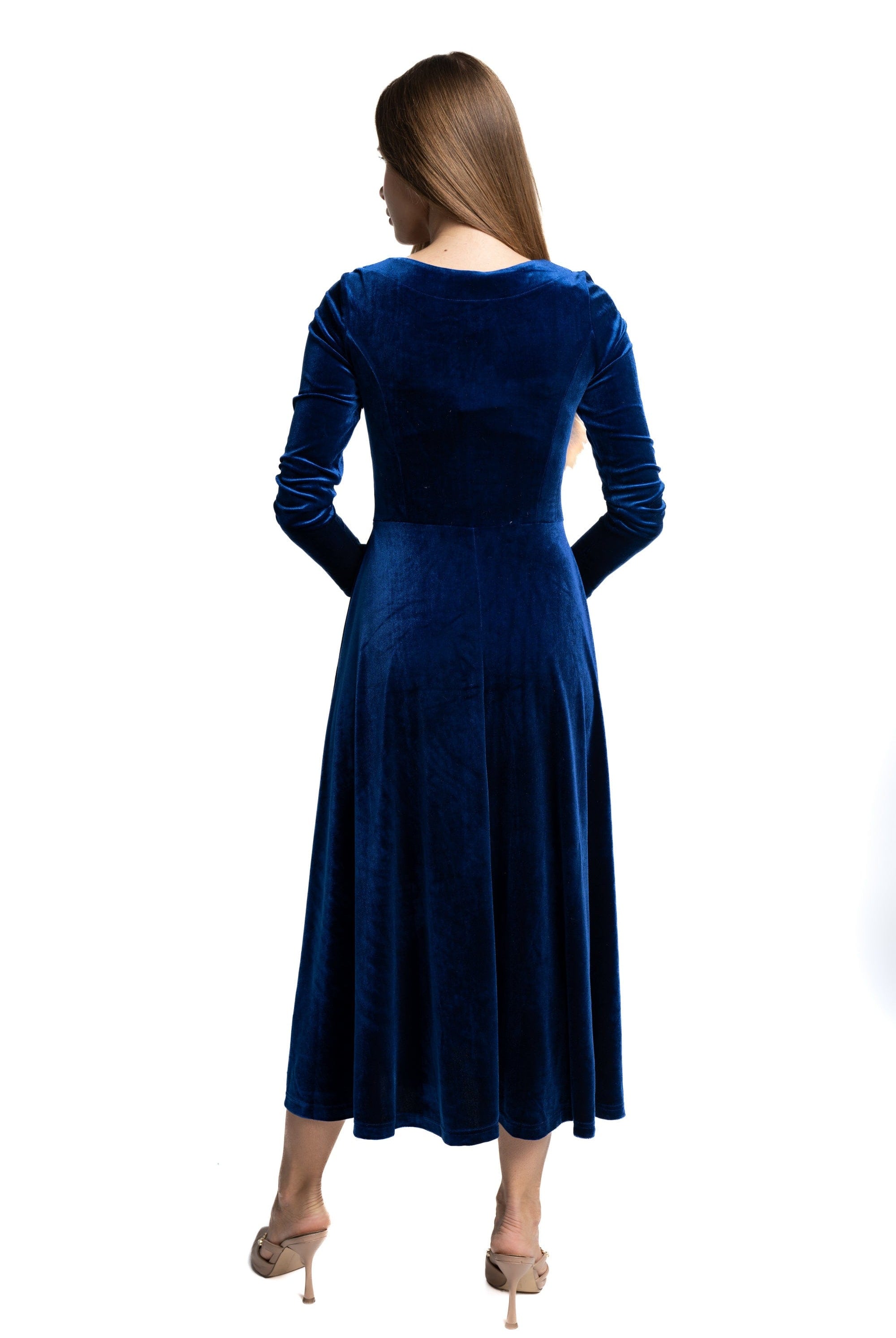 ميكا فستان نسائى سادة ميدى برقبة V كم طويل