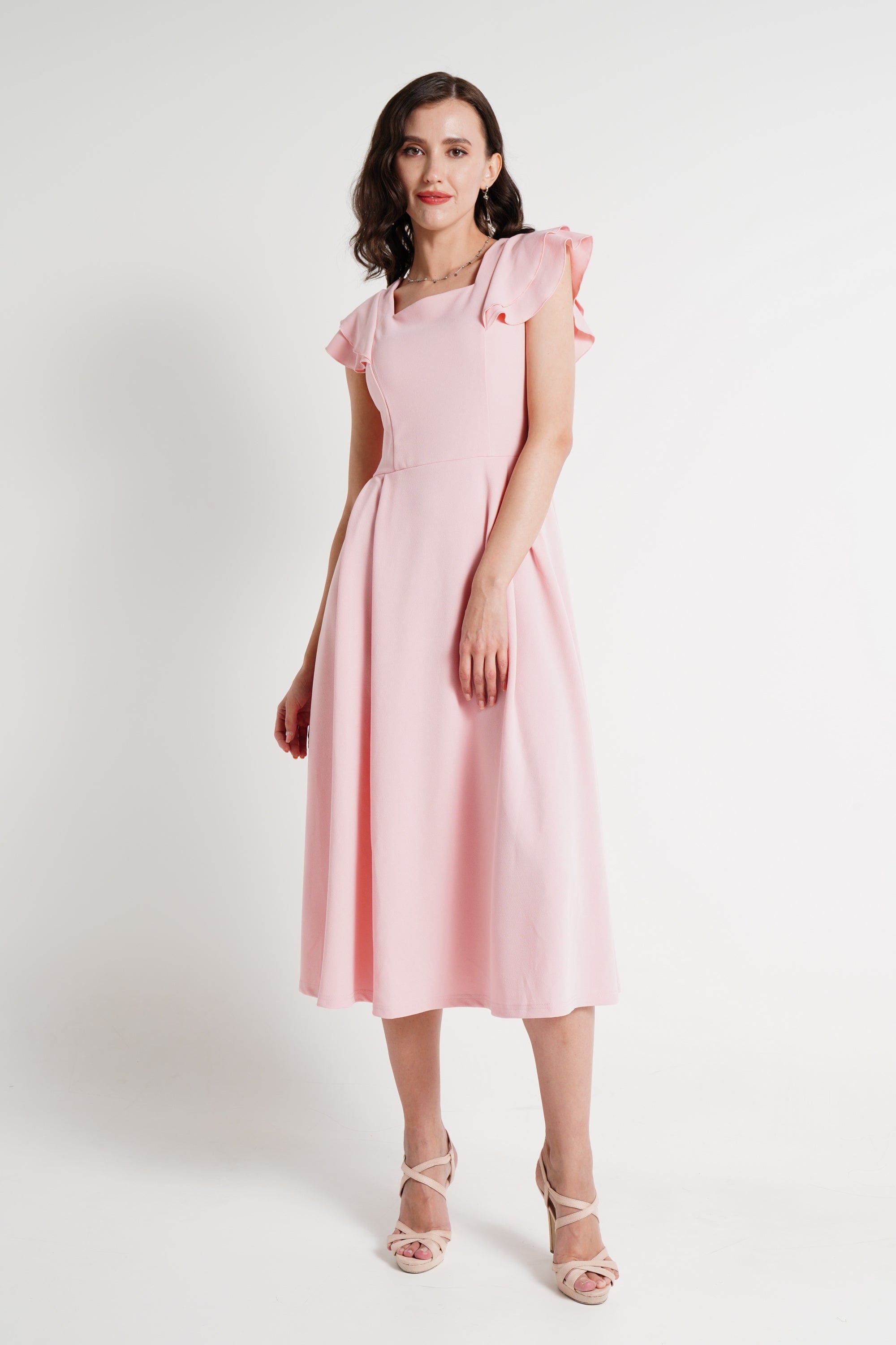 ميكا فستان ميدي بأكمام قصيرة مكشكشة سادة مخصر