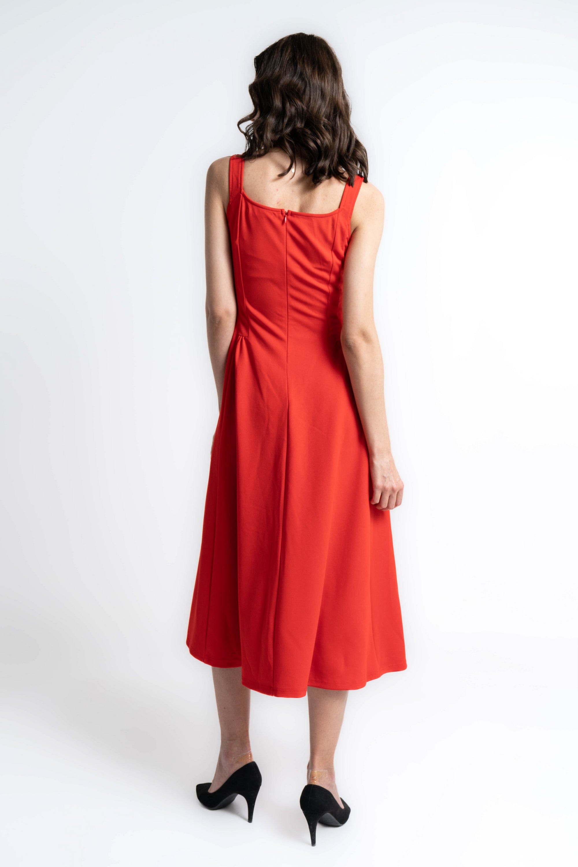 ميكا فستان ميدي بدون أكمام سادة بحمالات عريضة أحمر