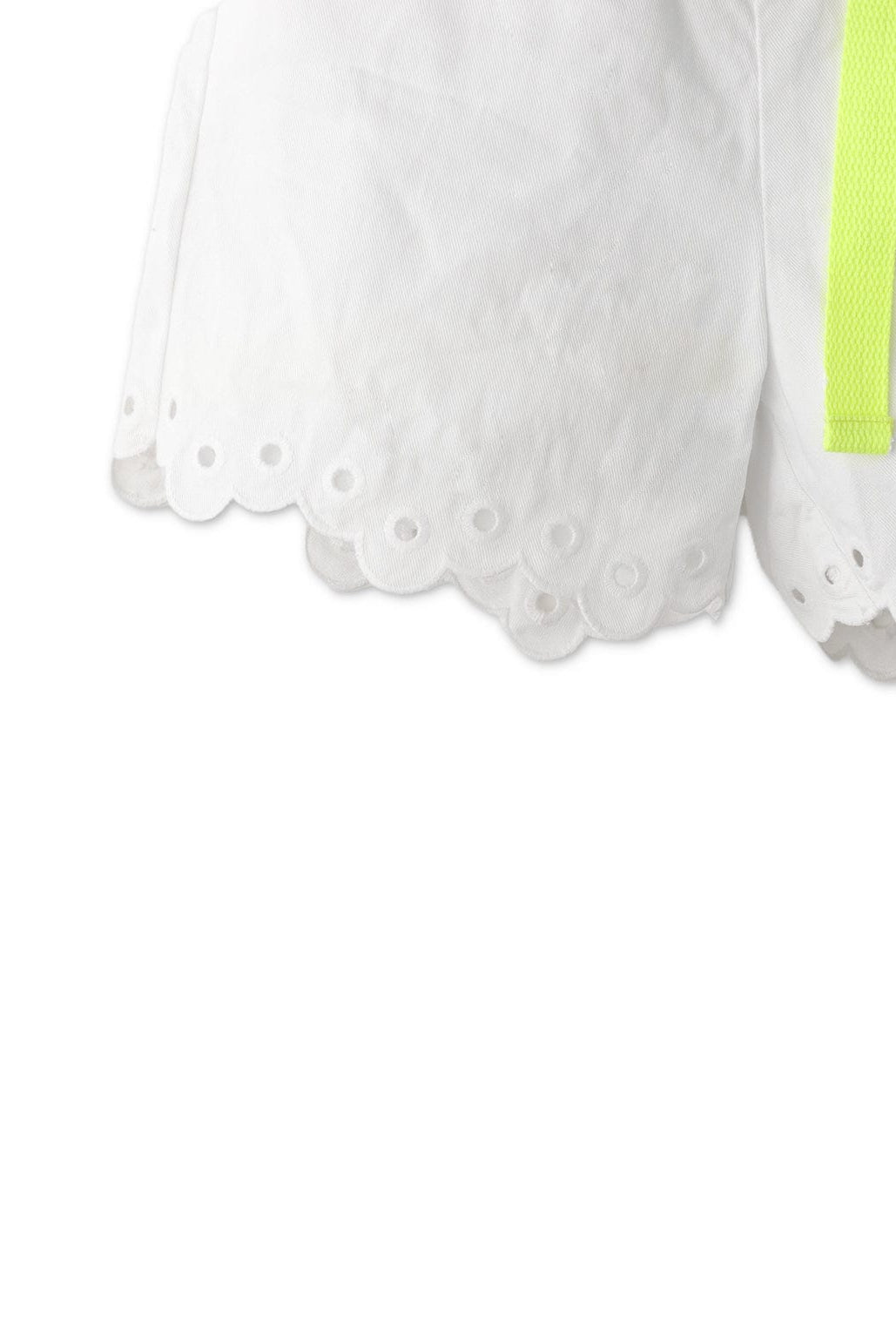 جينجرسنابس شورت بناتي سادة بحزام أبيض