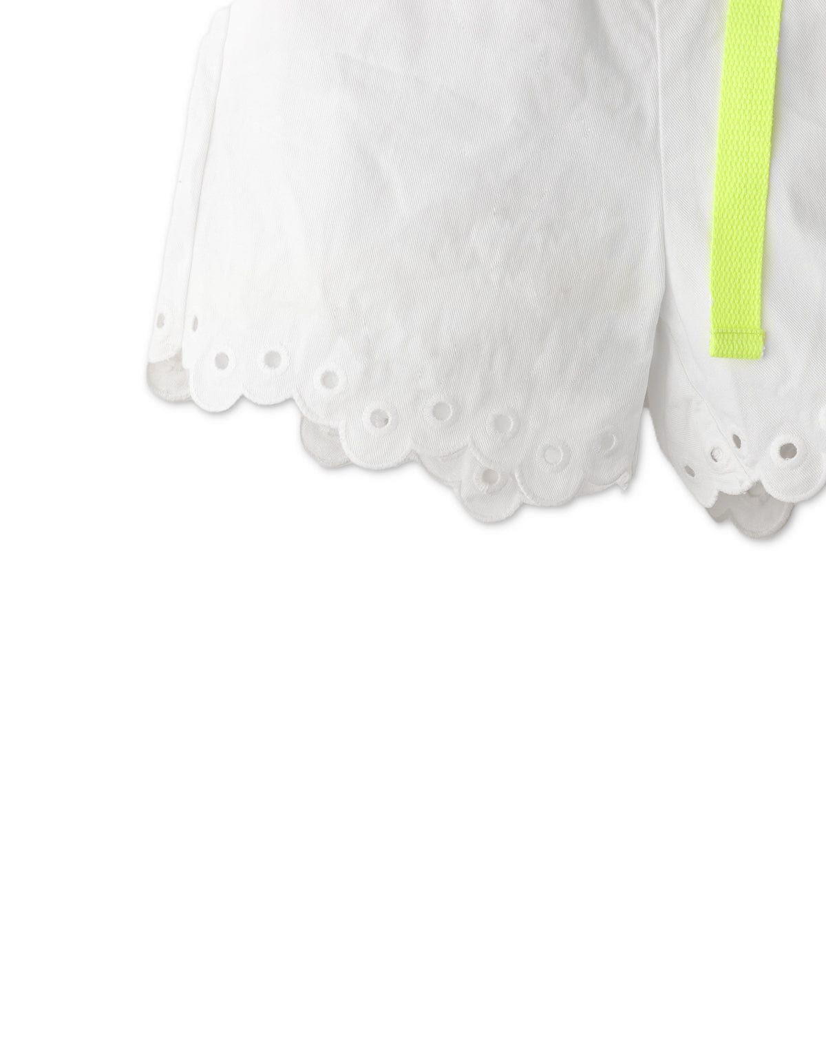 جينجرسنابس شورت بناتي سادة بحزام أبيض