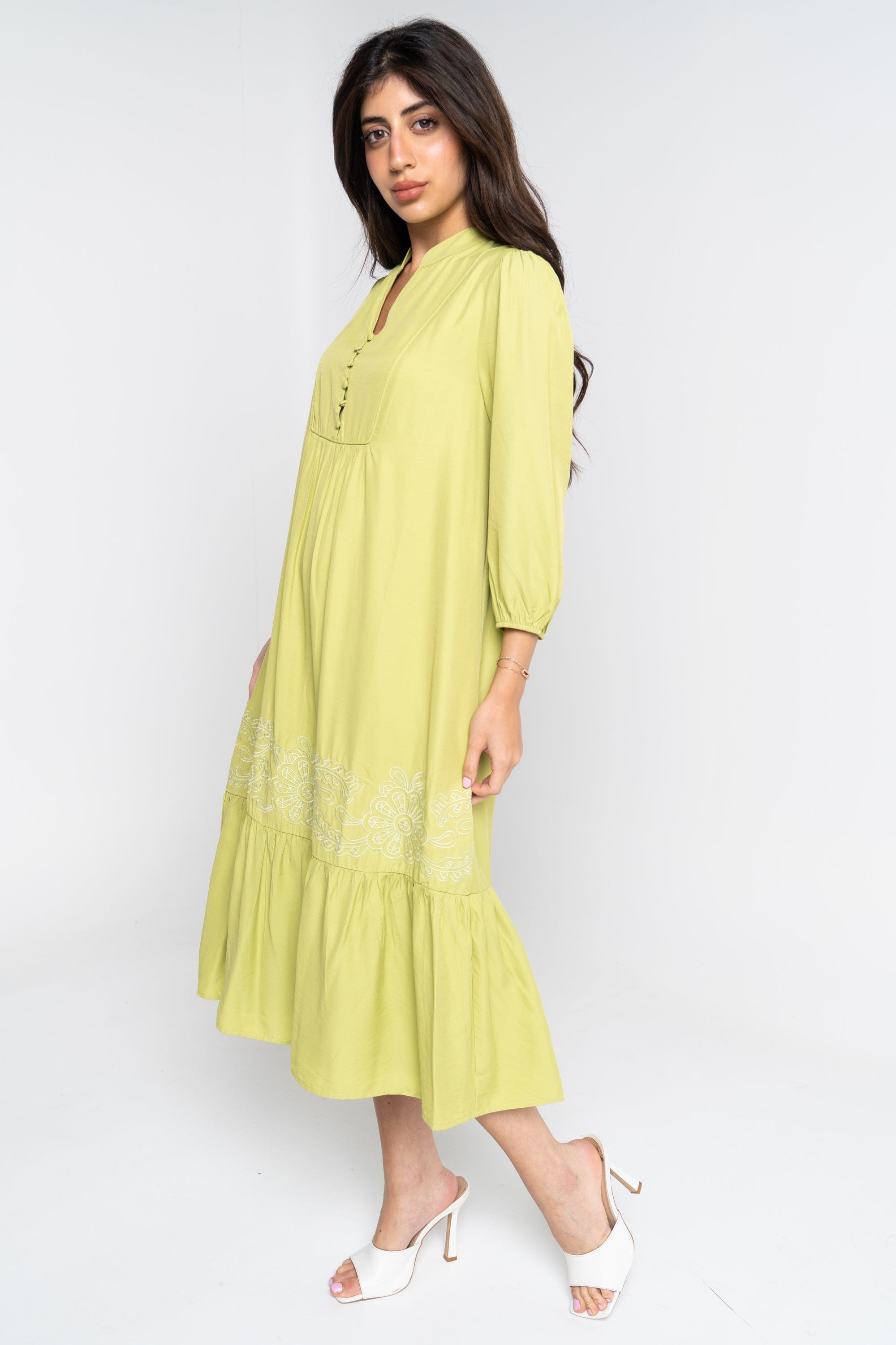 نتشي فستان ميدي 3/4 كم سادة واسع بفتحة سبعة ونصف ياقة