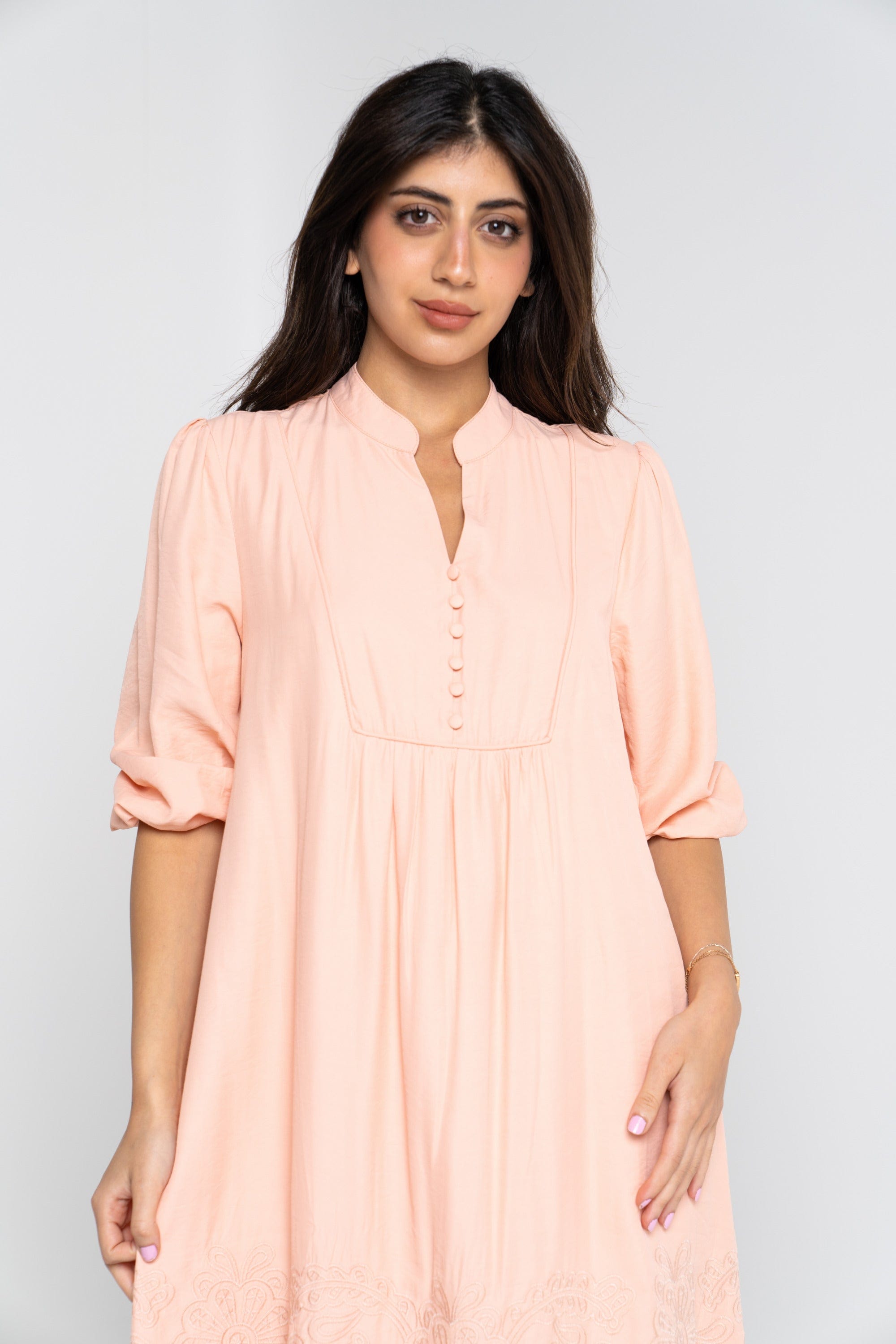 نتشي فستان ميدي 3/4 كم سادة واسع بفتحة سبعة ونصف ياقة