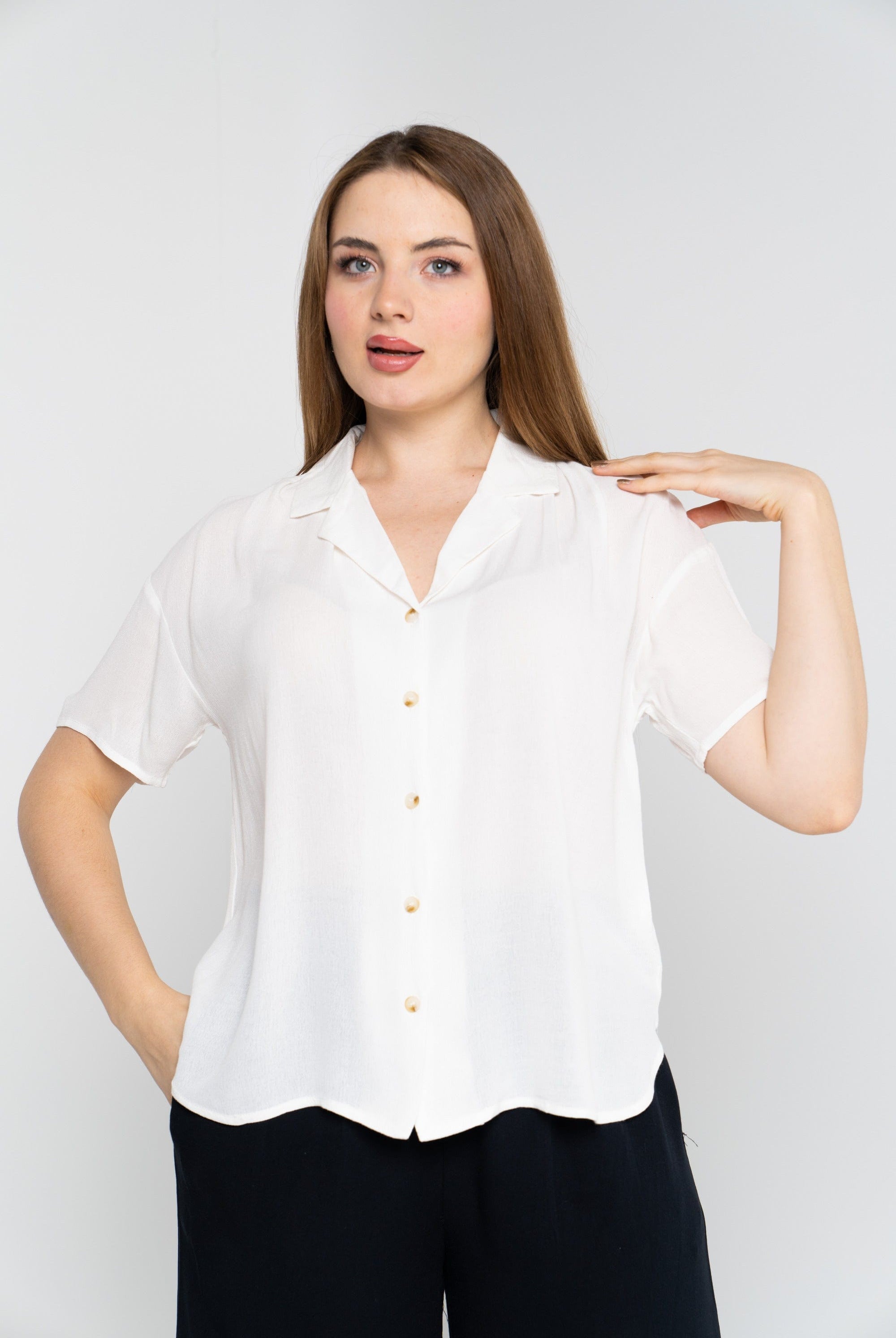 نتشي بلوزة سادة واسع نص كم نسائي